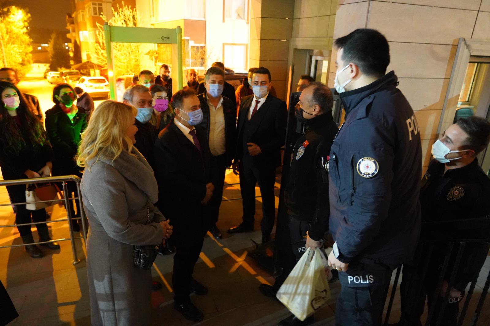 Bilecik Belediye Başkanı Semih Şahin, eşi Serpil Şahin, CHP İl Başkanı