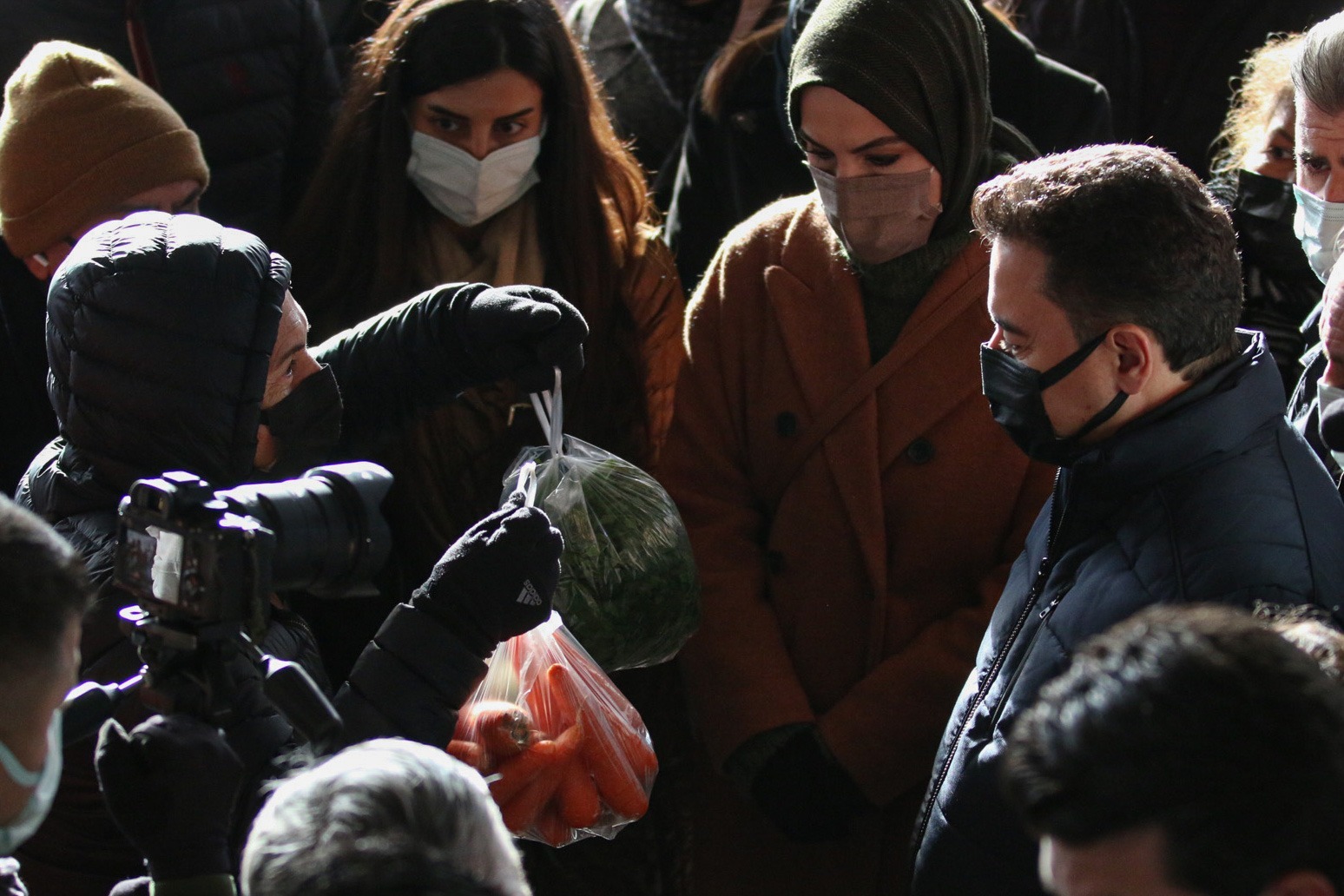 DEVA Partisi Genel Başkanı Ali Babacan, Ankara Yenimahalle’deki Batıkent semt
