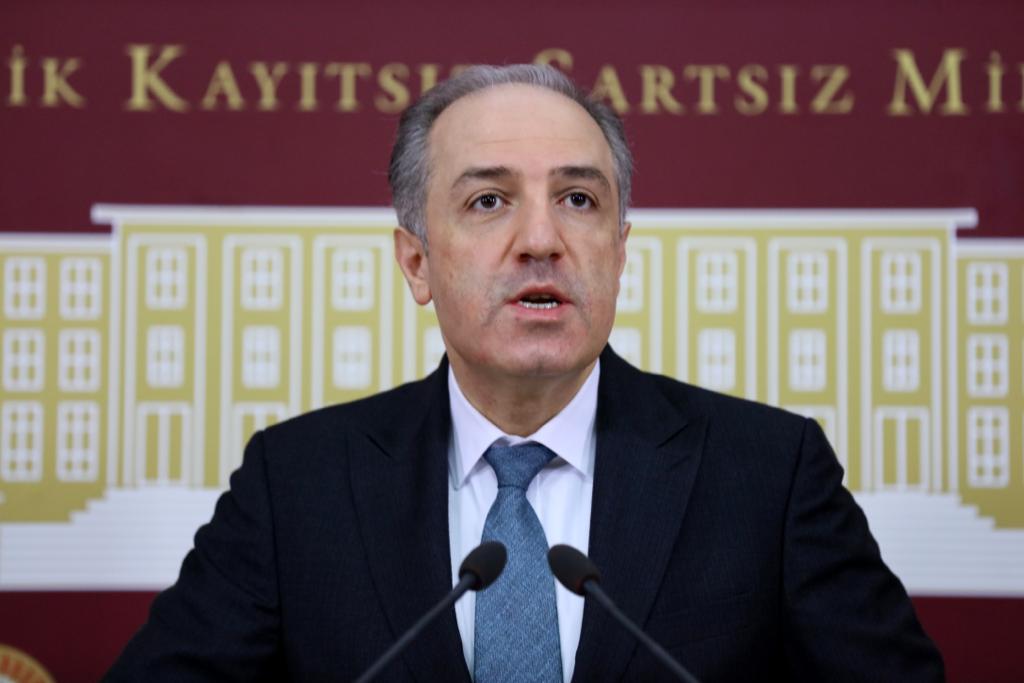 ‘İktidar, insan hakları savunucuları üzerindeki baskı ve tehdit politikasına son