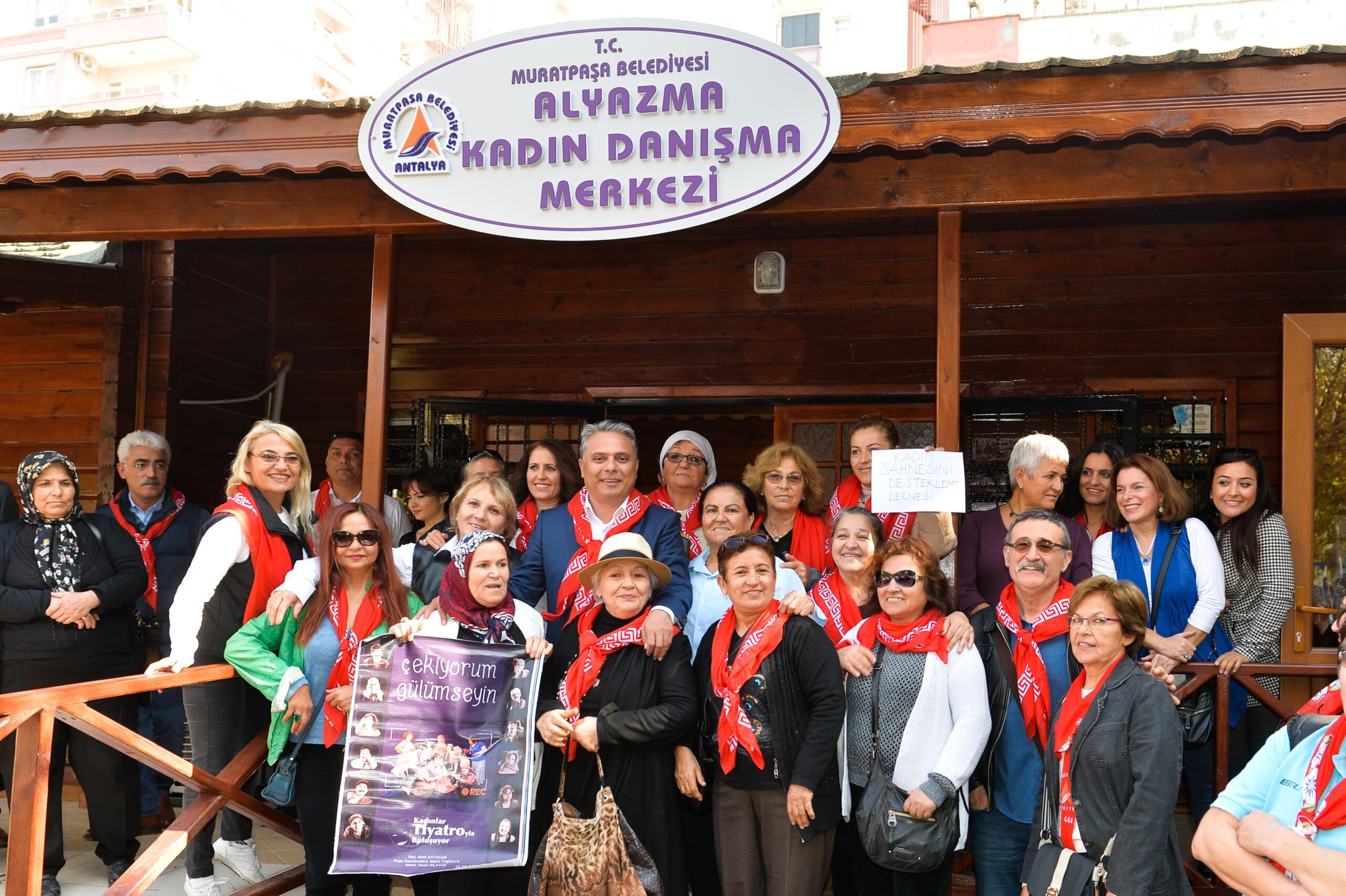 Muratpaşa Belediyesi’nin kadın-erkek eşitliğinin sağlanması ve kadının statüsünün güçlenmesi için