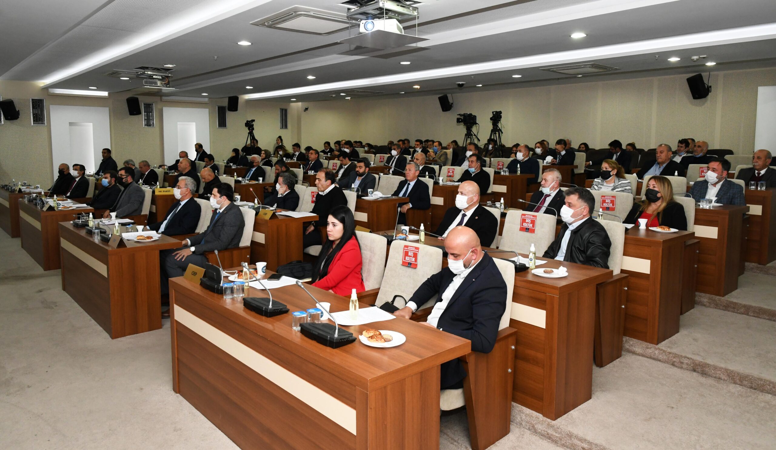 Başkan Selvitopu: Eskisinden daha güçlüyüz! Karabağlar Belediye Meclisi’nin 2022 yılı