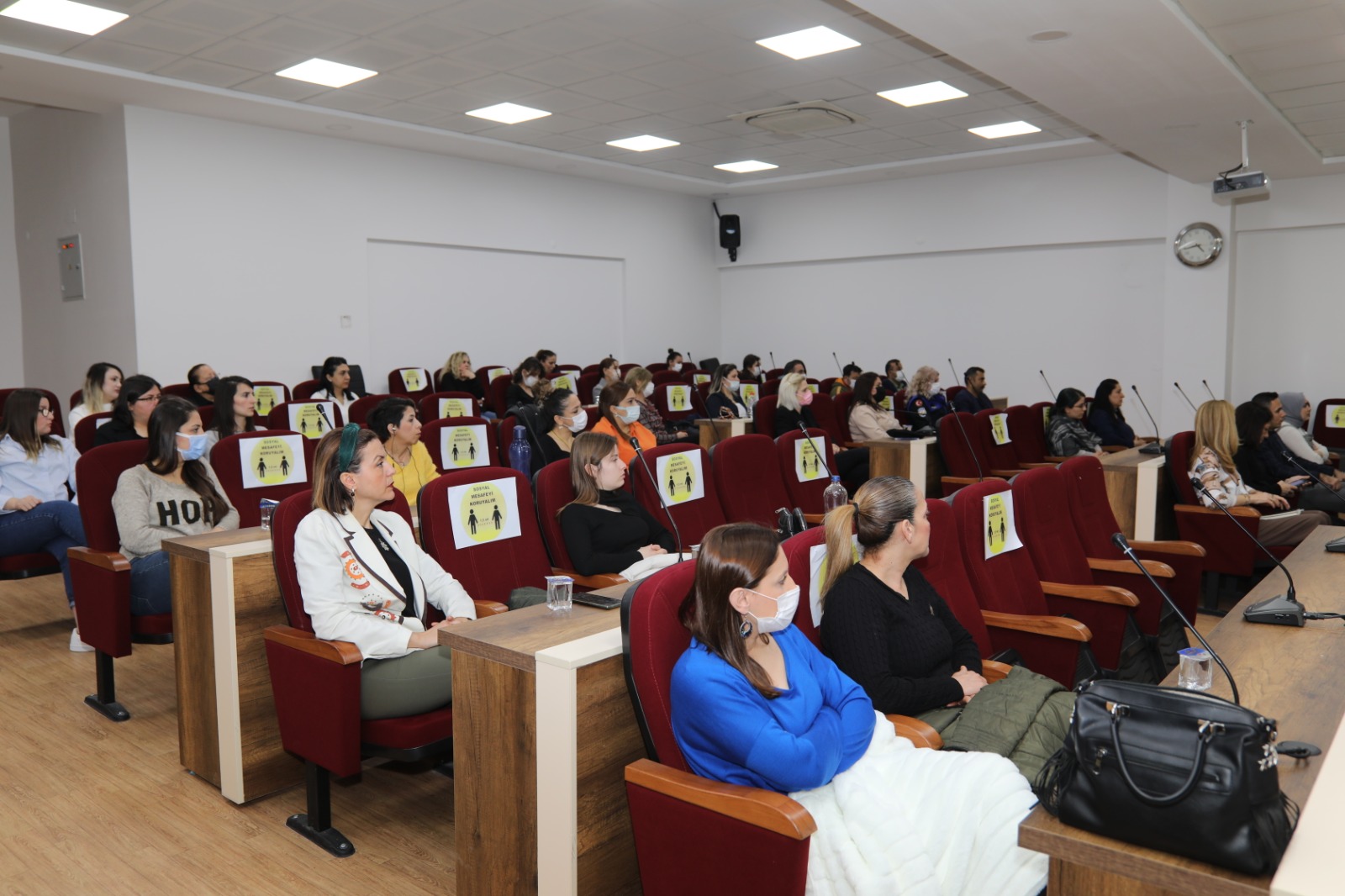 HBB’DEN KADINA YÖNELİK ŞİDDETLE MÜCADELE EĞİTİMİ  Hatay Büyükşehir Belediyesi, kadına