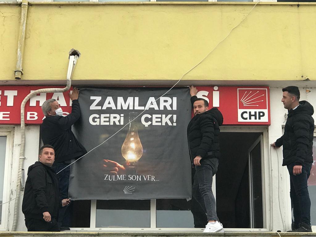 Elektrik ve doğal gaza yapılan zamların geri çekilmesi için Türkiye