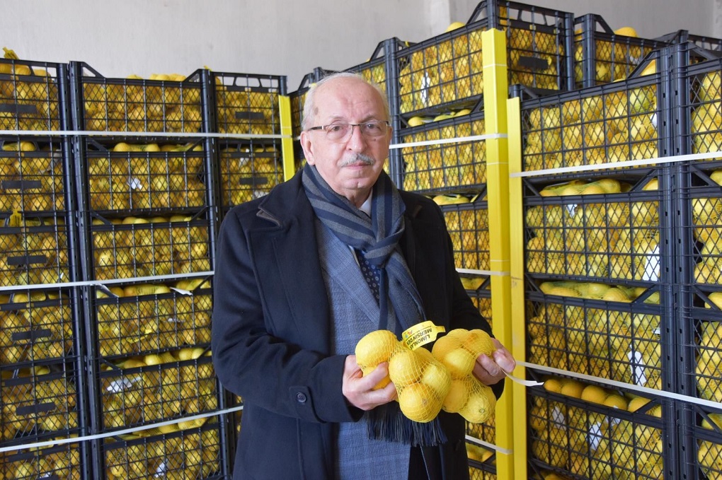 Mersin Büyükşehir Belediyesi’nin, Mersin’deki limon üreticilerine destek olmak amacıyla hayata