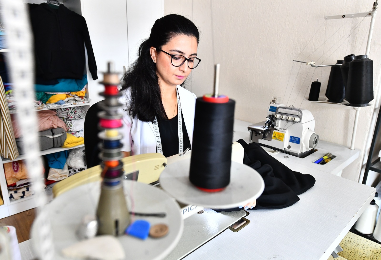 İzmir Büyükşehir Belediyesi’nin bünyesinde faaliyet gösteren Meslek Fabrikası, Narlıdere’de kapılarını