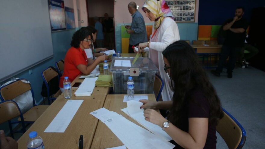 Avrasya Araştırma’nın son seçim anketinde ittifakların aldığı oy oranları açıklandı.