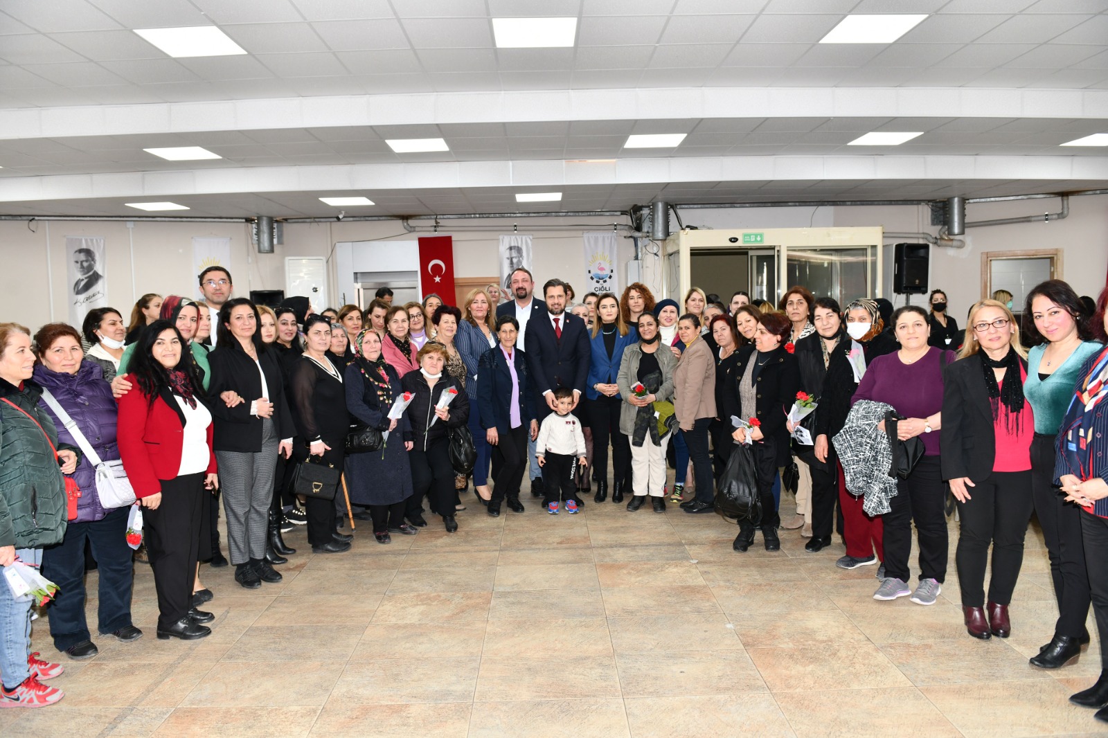Çiğlili Kadınlar Ses Yükseltti: İstanbul Sözleşmesi Geri Gelecek Çiğli Belediyesi,