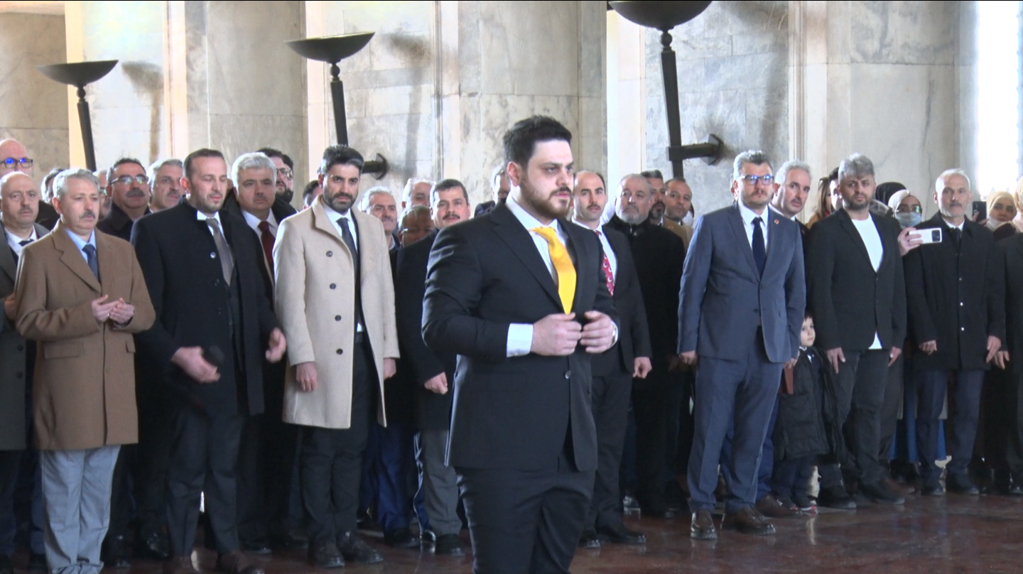 BTP Genel Başkanlığı’na yeniden seçilen Hüseyin Baş Anıtkabir’de Atatürk’ün mozolesi