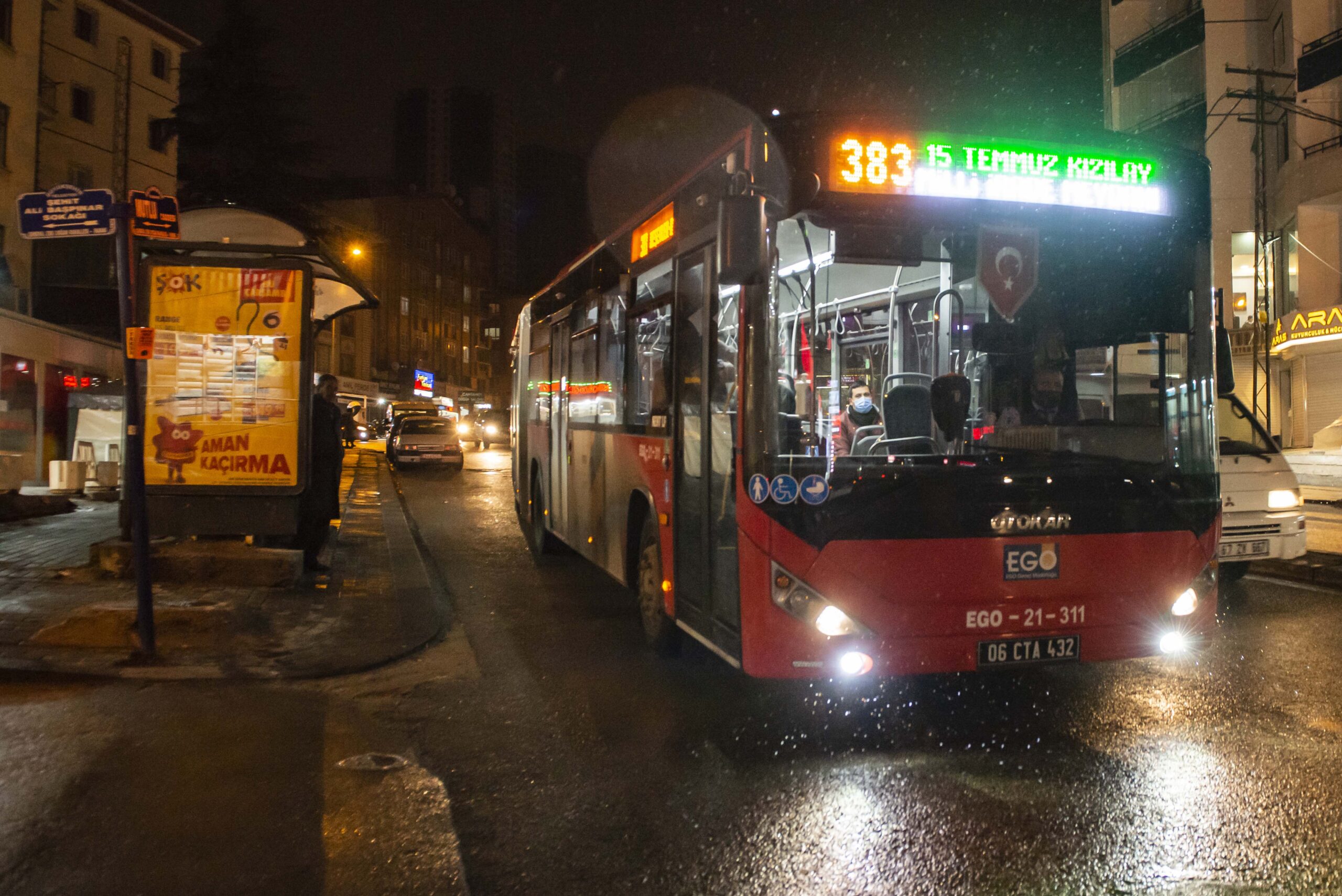 Pandemi döneminde yaşanan yolcu sayısındaki azalma nedeniyle gece yolcu servis