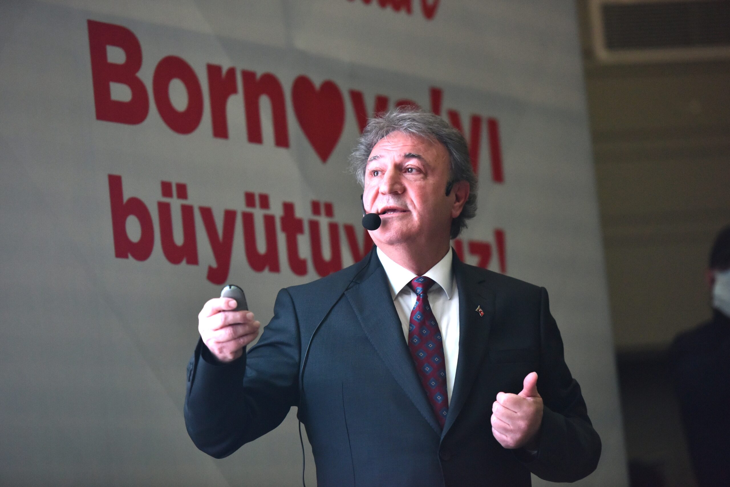 Bornova Belediye Başkanı Dr. Mustafa İduğ, göreve geldiğinden bu yana