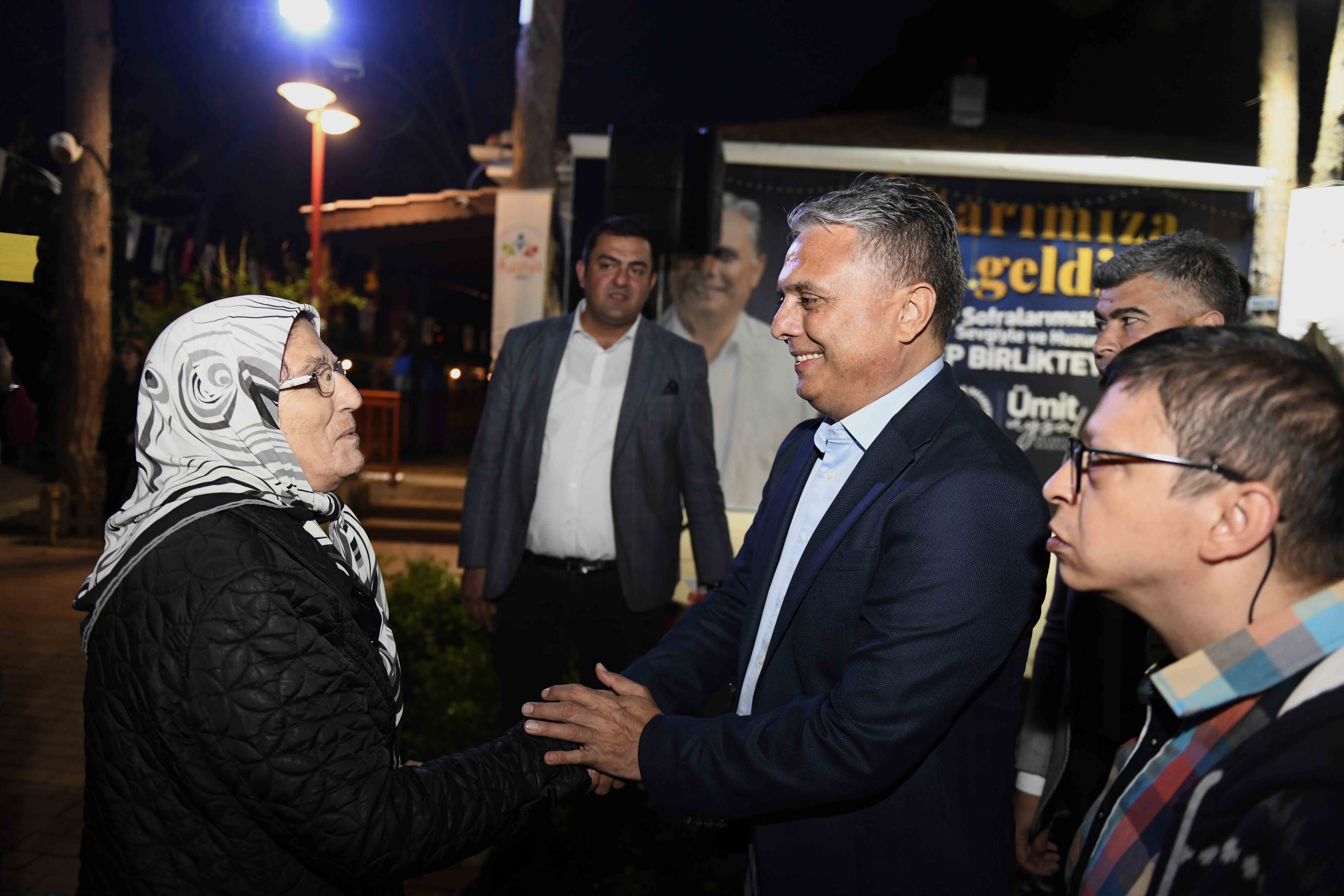 Muratpaşa Belediye Başkanı Ümit Uysal, Engelsiz Kafe’de düzenlenen iftarda “Muratpaşa’mızda