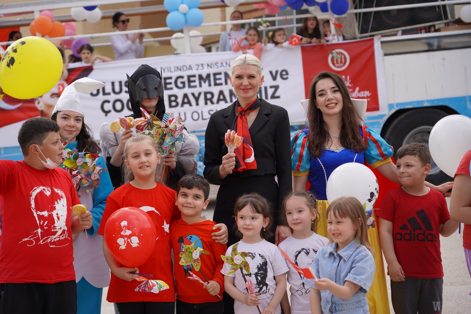 Bilecik Belediyesi tarafından 23 Nisan Ulusal Egemenlik ve Çocuk Bayramı