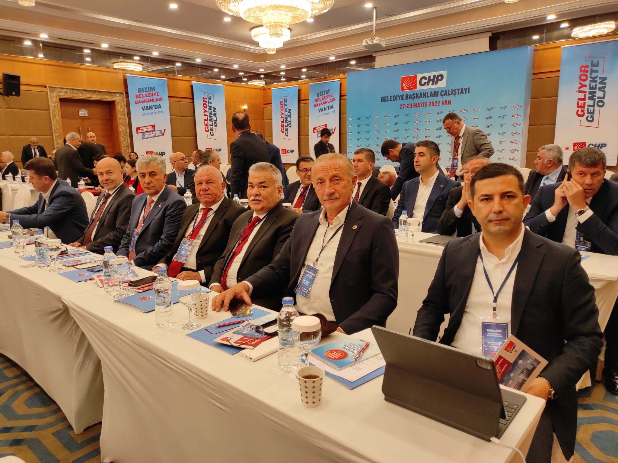 CHP’li Belediye Başkanları Çalıştayı’na katılmak üzere Van’a giden Didim Belediye