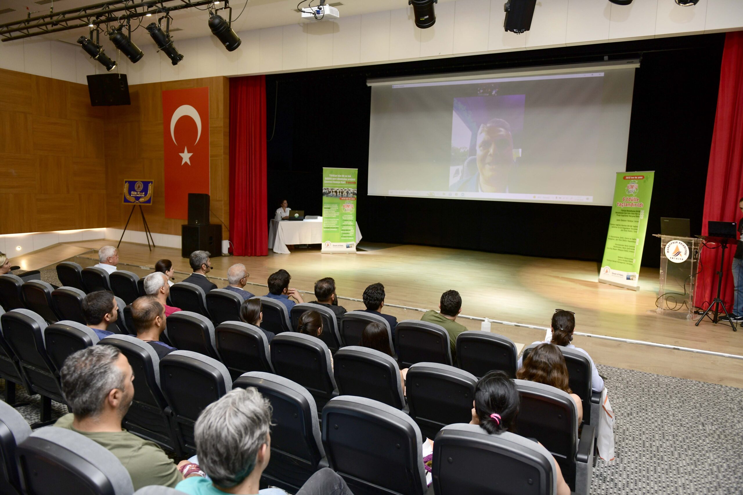 Muratpaşa Belediye Başkanı Ümit Uysal, Sürdürülebilir Enerji ve İklim Eylem