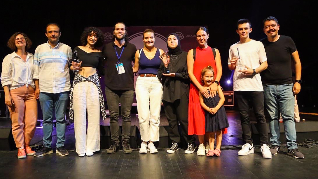 Bu yıl 10.su düzenlenen Nilüfer Liselerarası Müzik Yarışması’nda sahne alan