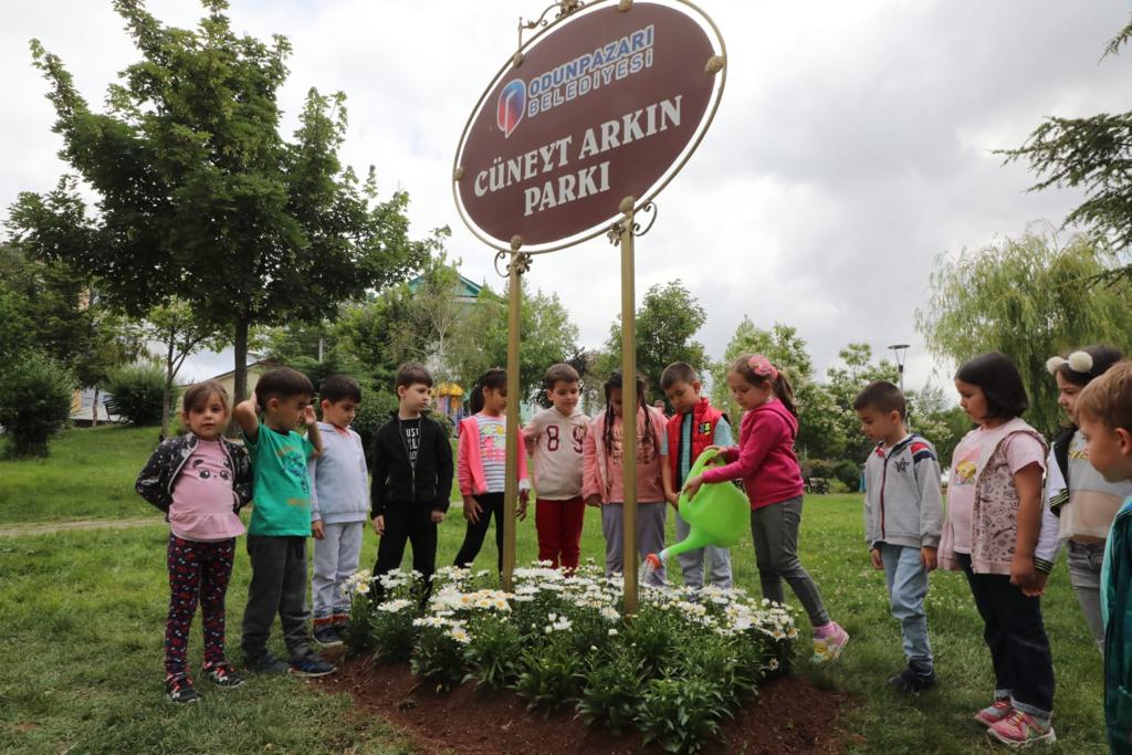 Odunpazarı Belediyesi, hayatını kaybeden Yeşilçamın Usta İsmi Cüneyt Arkın’a vefa