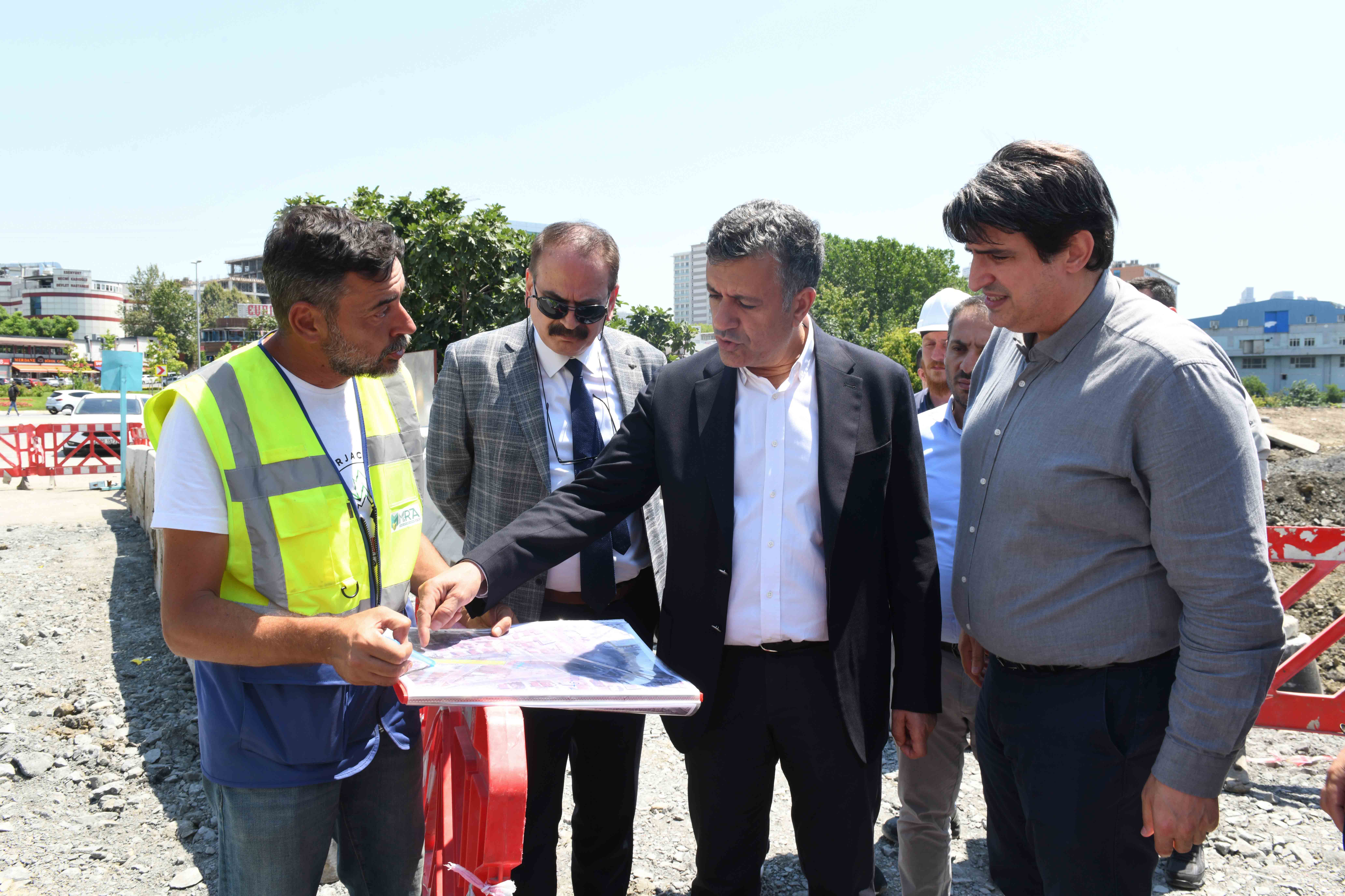 Başkan Bozkurt ve İSKİ Genel Müdürü Başa, Haramidere’de incelemelerde bulundu Esenyurt