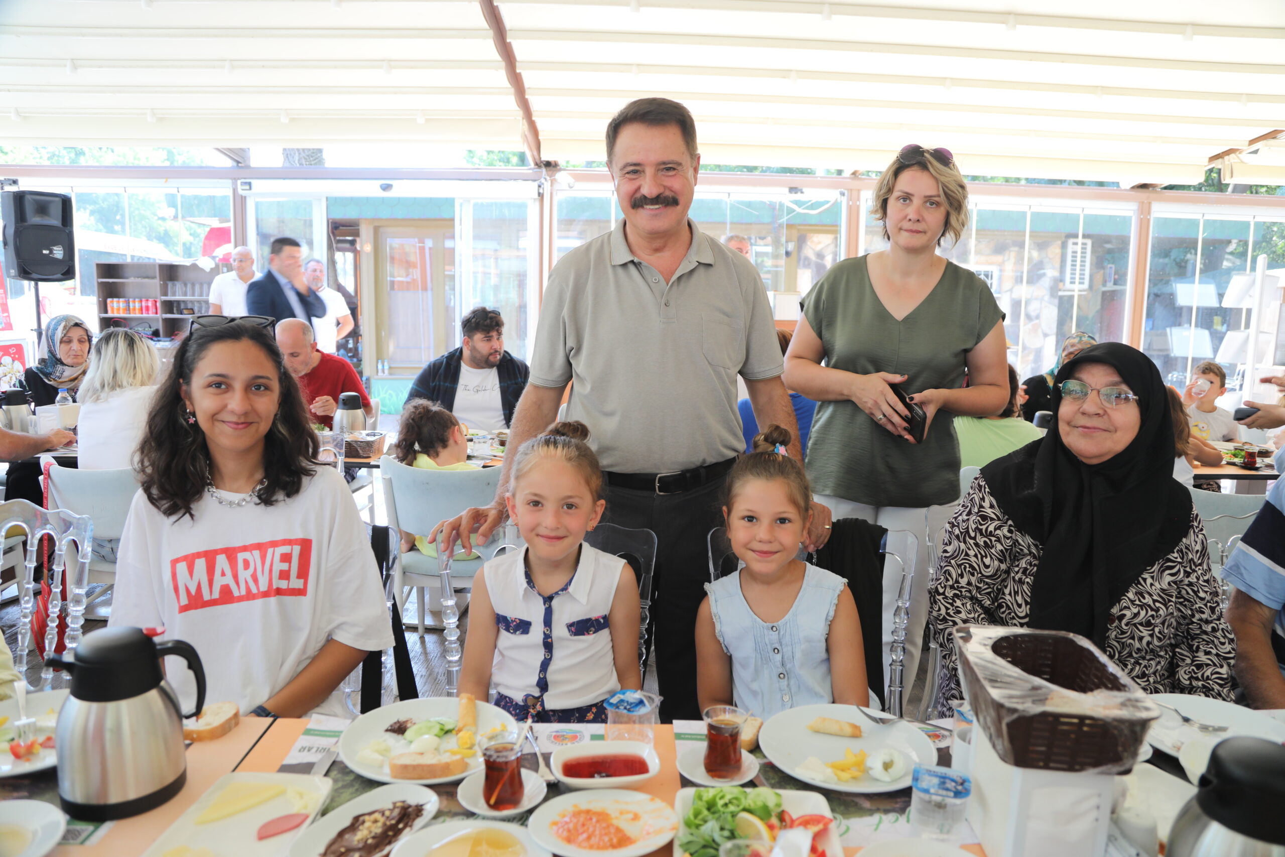 Atakum Belediye Başkanı Av. Cemil Deveci, sağlık çalışanları ve Atakum’un