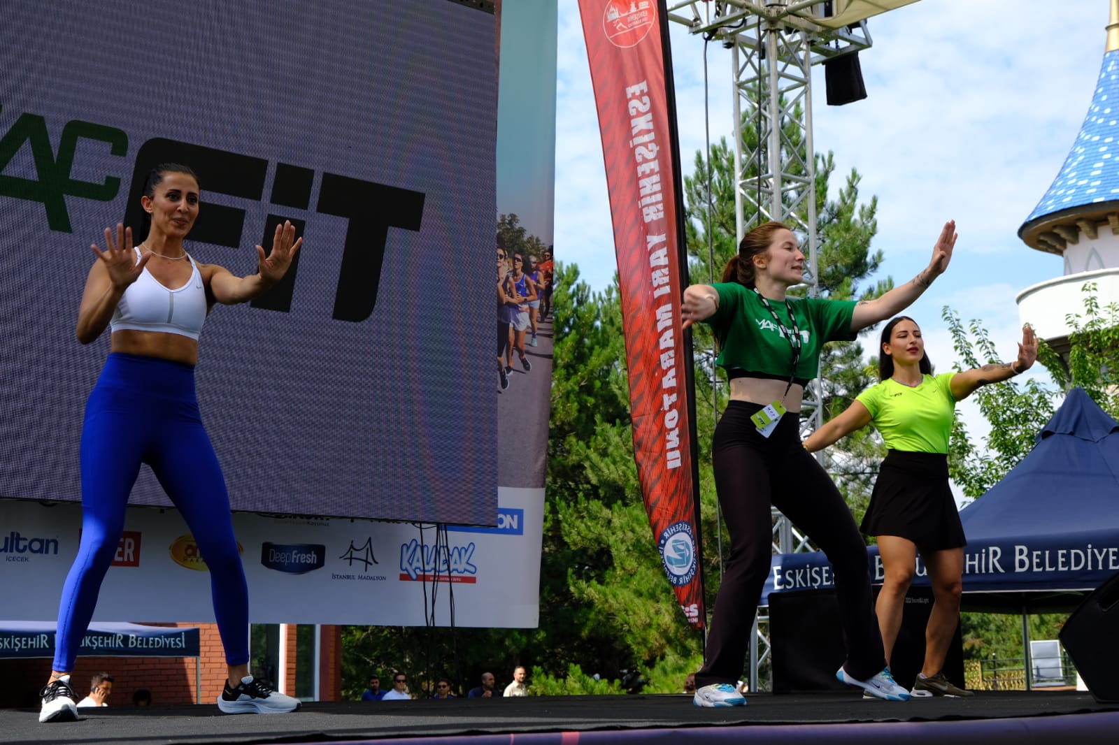 “3. Eskişehir Kurtuluş Yarı Maratonu ve Spor Festivali” Sazova Bilim