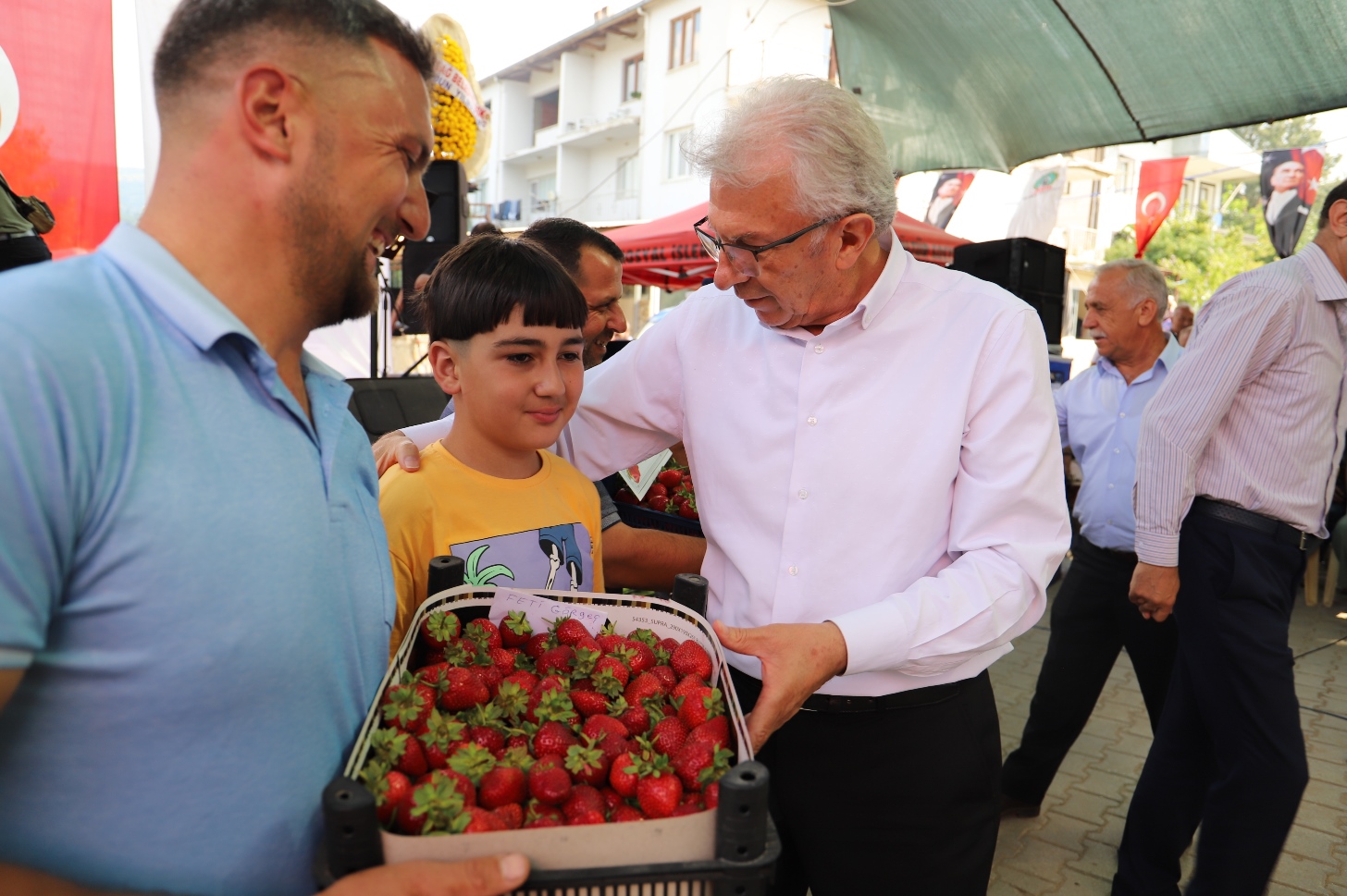 Ödemiş’in Aydın Dağları üzerindeki önemli tarımsal üretim üslerinden olan Bıçakçı
