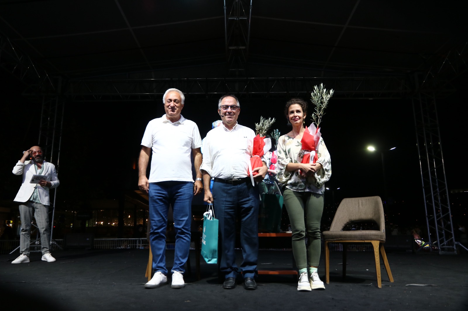 Gemlik Belediyesi’nin düzenlediği 29. Gemlik Zeytini Festivali’nin son gününde Pelin