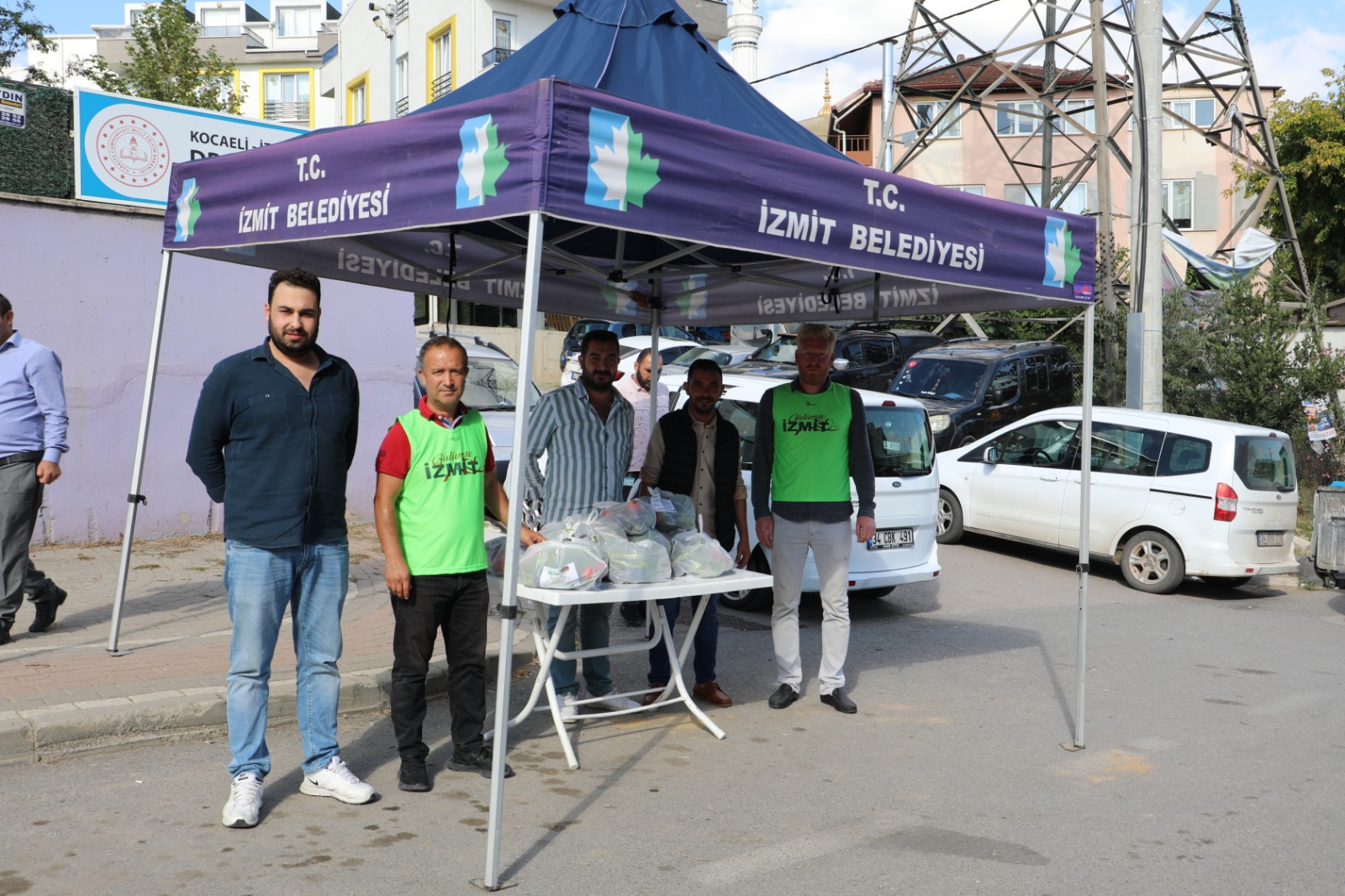 İzmit Belediyesi Kırsal Hizmetler Müdürlüğü Tarımsal Üretim Bahçesi’nde üretilen sebzeler,