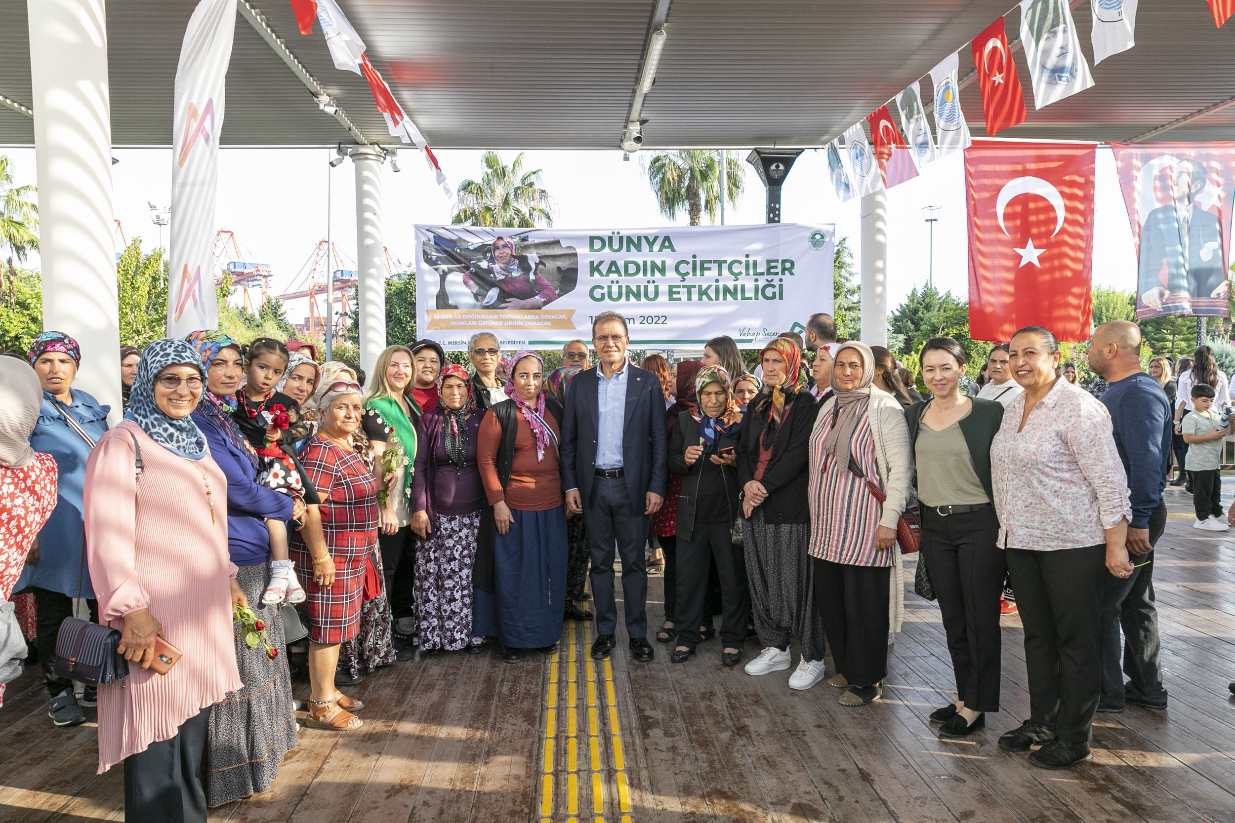 SEÇER: “ÇOK GÜÇLÜ BİR KENTTE YAŞADIĞIMIZI HERKES BİLSİN” SEÇER: “TARIMSAL