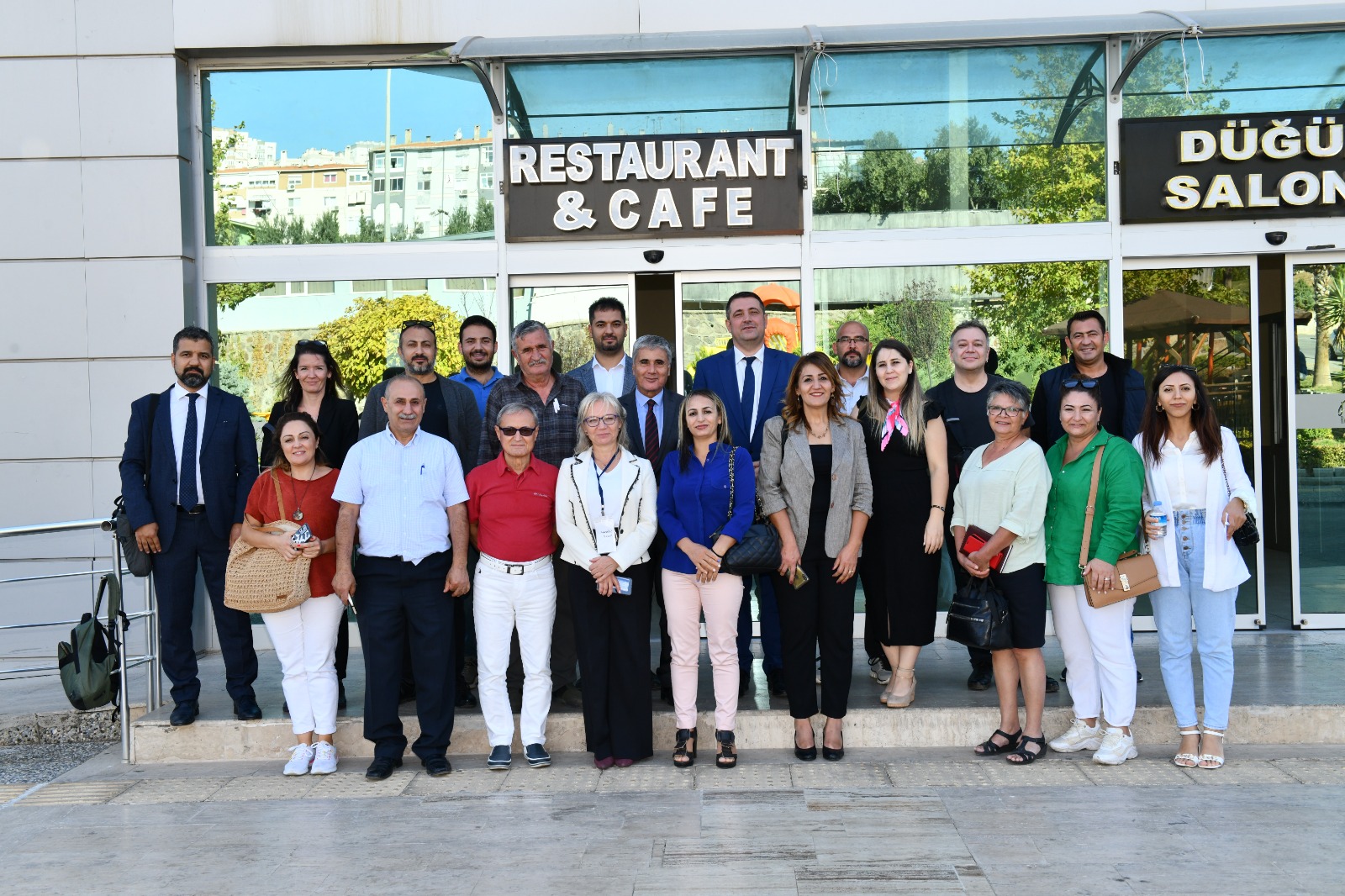 Çiğli Belediye Başkanı Utku Gümrükçü, Çiğli Kent Konseyi’nin öncülüğünde düzenlenen
