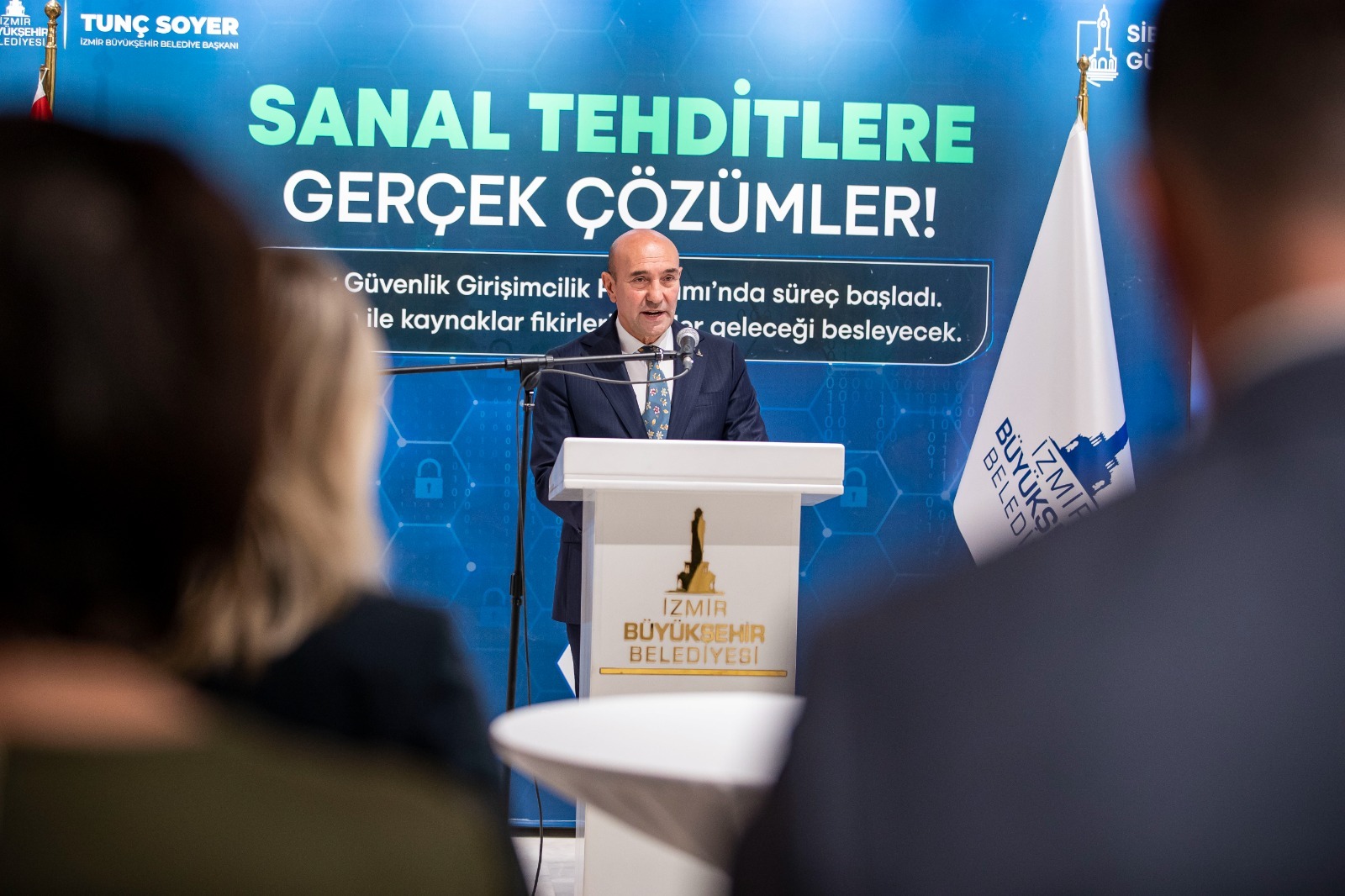 İzmir Büyükşehir Belediyesi’nin siber güvenlik alanında genç girişimcileri desteklemek için