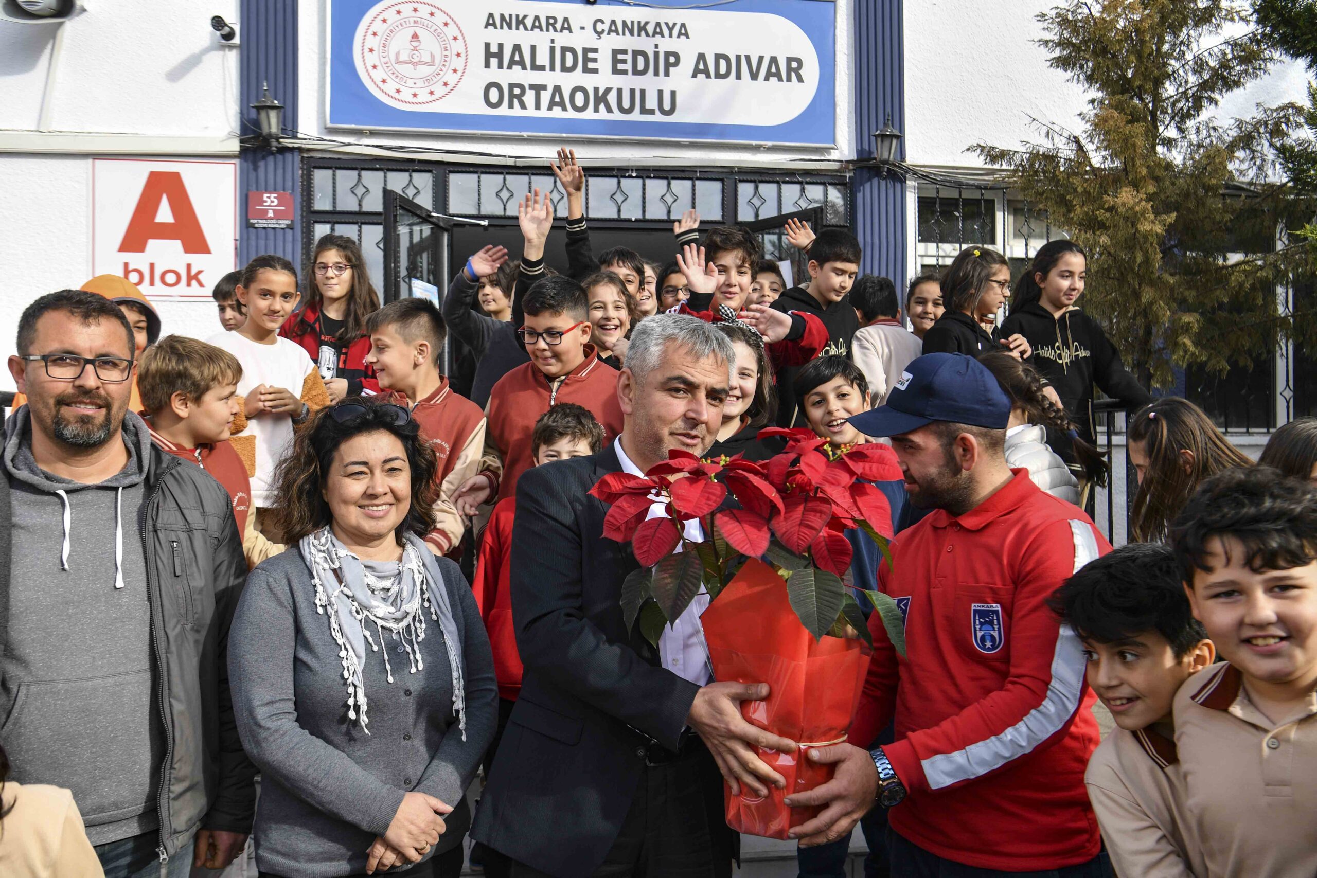Ankara Büyükşehir Belediyesi, Başkentli öğretmenlerin “24 Kasım Öğretmenler Günü”nü Atatürk