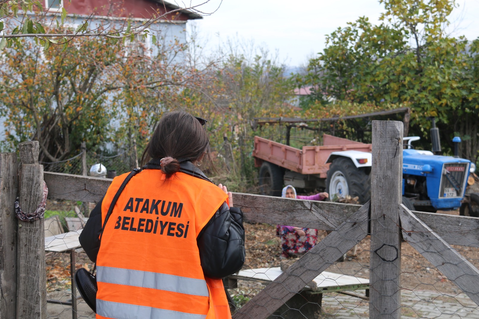 Atakum Belediyesi’nin uzman ekipleri “Kırsaldan Kente Biz Atakumuz” projesi kapsamında