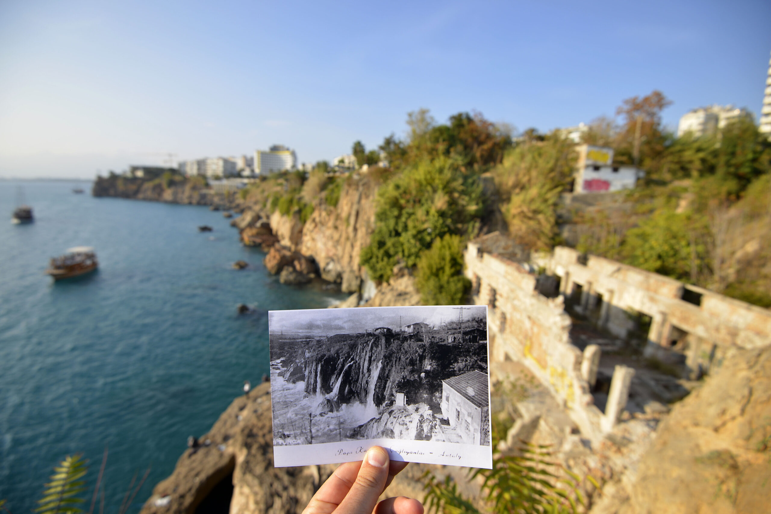 Antalya’da Muratpaşa Belediyesi’nin düzenlendiği ve Paşa Kavakları Çağlayanlarının yok oluşunu