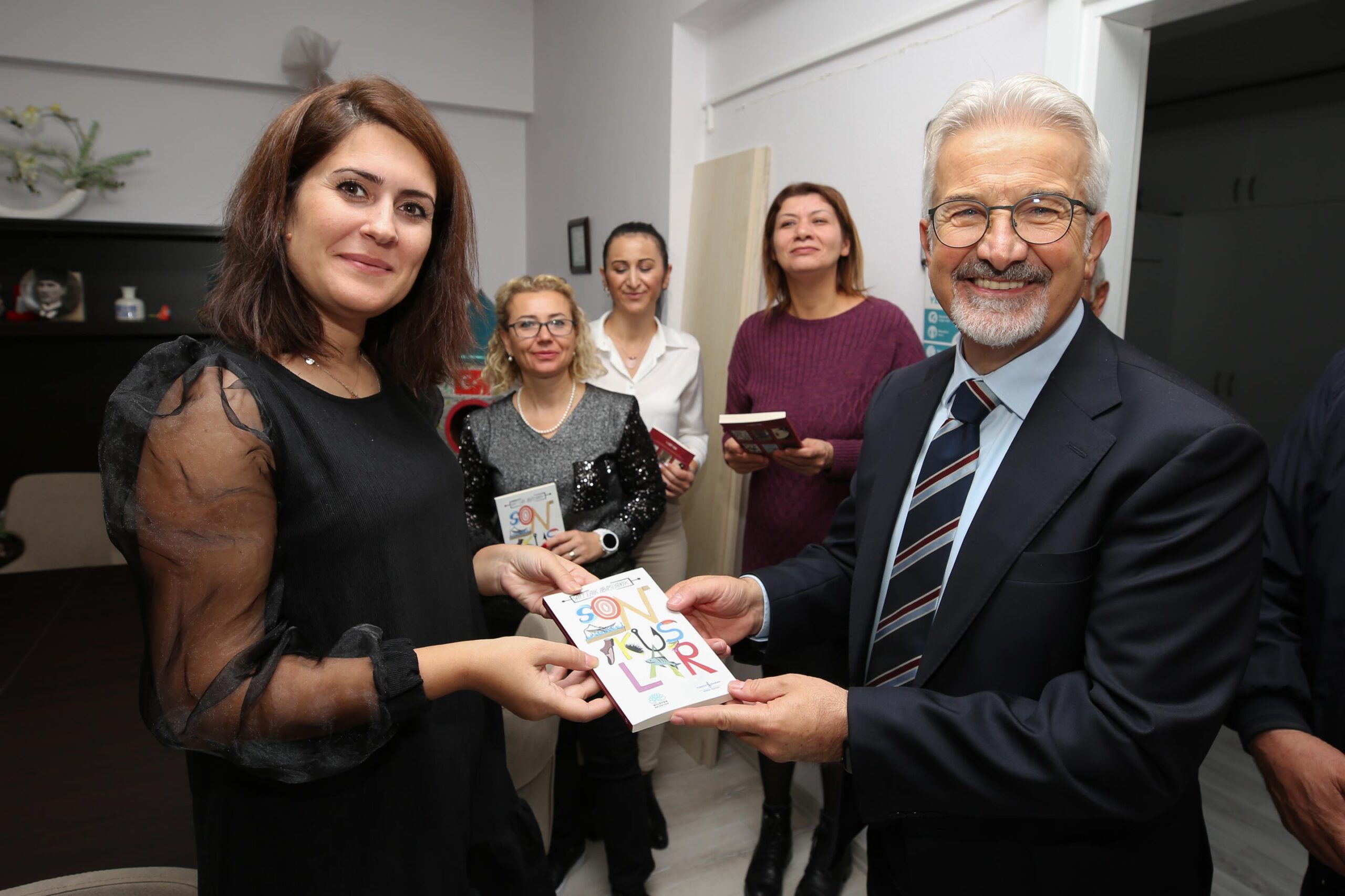 Nilüfer Belediye Başkanı Turgay Erdem öğretmenleri, 24 Kasım Öğretmenler Günü’nde