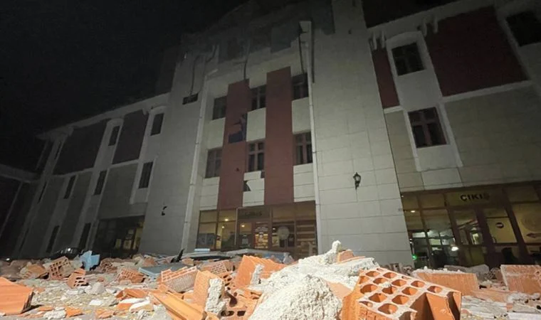 Bir deprem ülkesi olan Türkiye’de en ufak bir depremin ardından