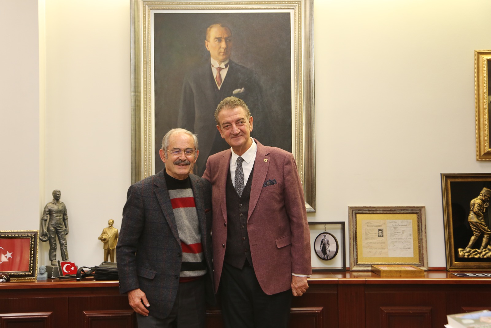 Atatürkçü Düşünce Derneği (ADD) Genel Başkanı Dr. Hüsnü Bozkurt ve