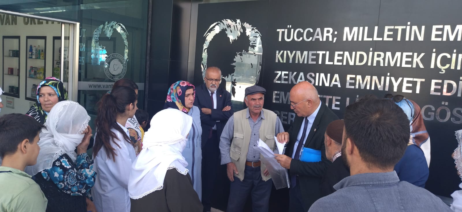VAN’DA YOKSUL AİLELERİN KÖMÜRÜ NEREDE? CHP Doğu Masası Üyesi Av.