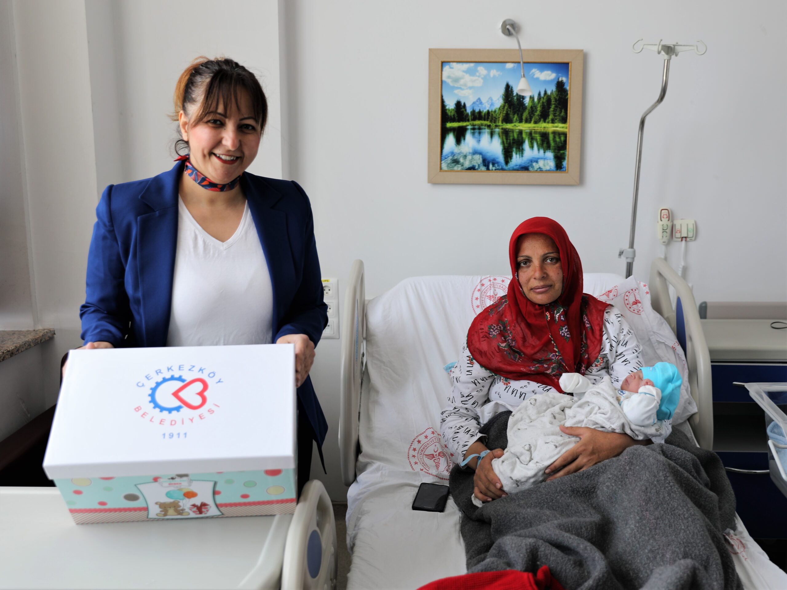 Deprem bölgesinden kentimize gelen Turgut-Asiye Durmaz çiftinin Çerkezköy Devlet Hastanesi’ndegözlerini