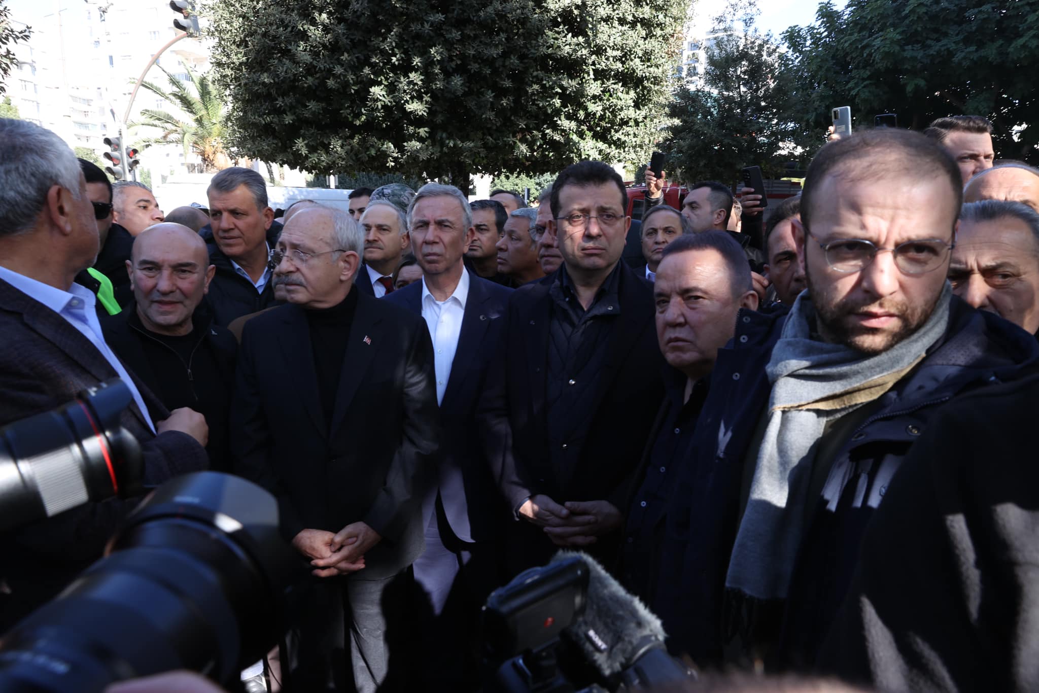 “Yaralarımızı hep birlikte saracağız” Antalya Büyükşehir Belediye Başkanı Muhittin Böcek,