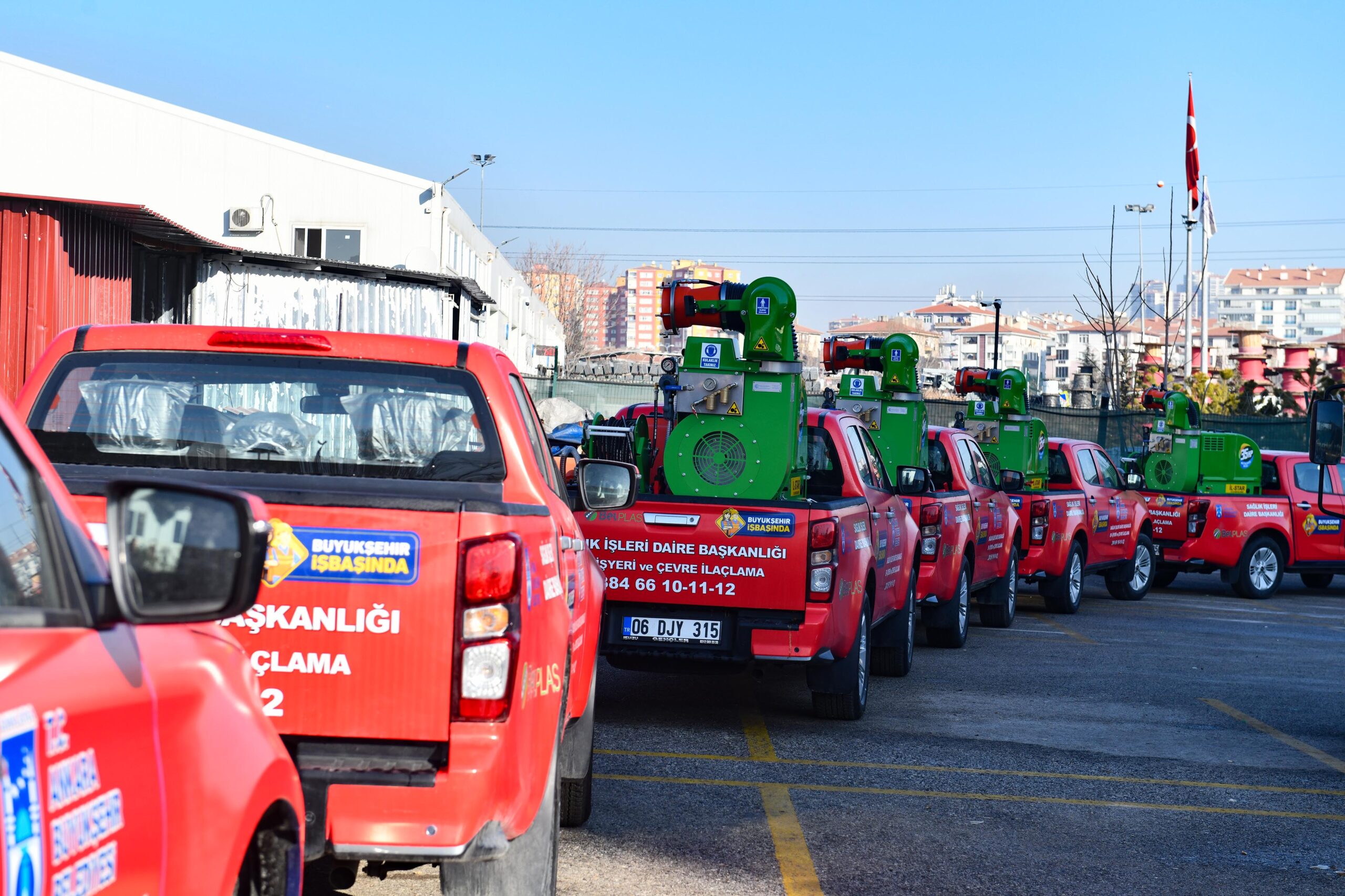 Deprem bölgelerindeki salgın riskine karşı temizlik, dezenfeksiyon ve ilaçlama çalışmalarına