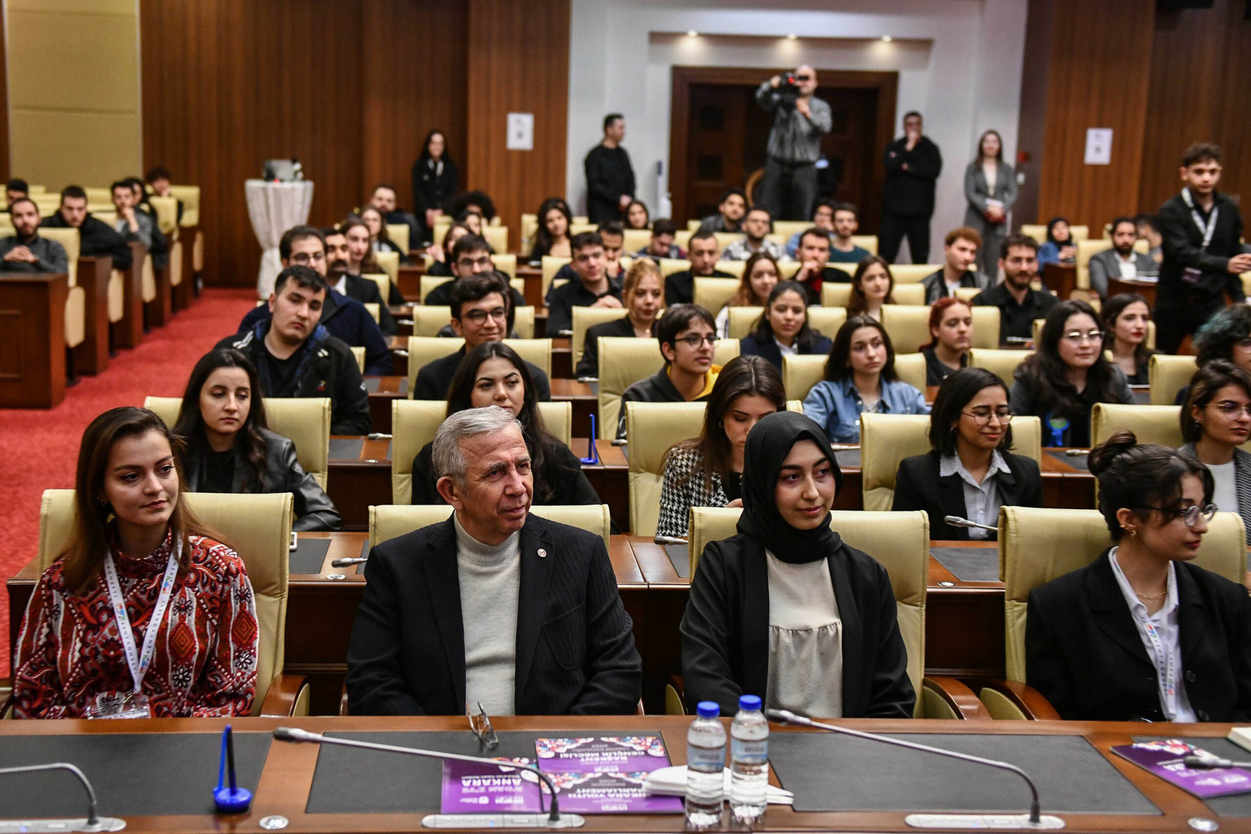 Ankara Kent Konseyi Başkent Gençlik Meclisi üyesi 174 genç Ankara