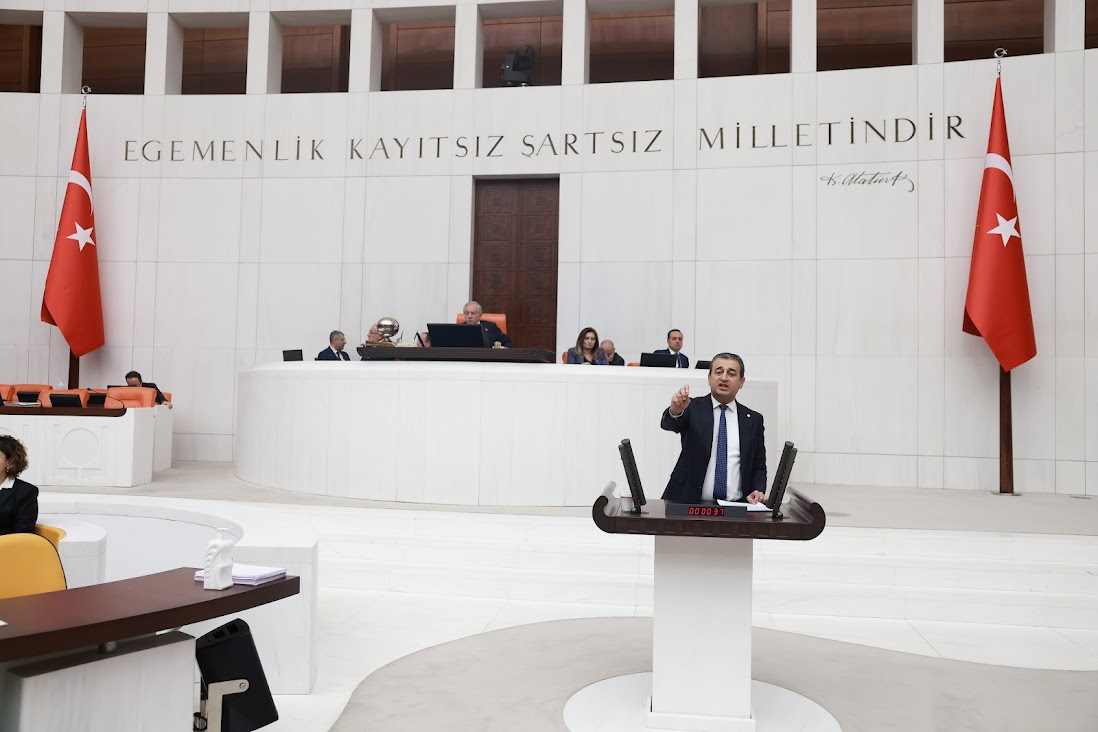 CHP Adana Milletvekili Burhanettin Bulut, iktidarın getirdiği düzenlemelerde eczacılarınkapsam dışı