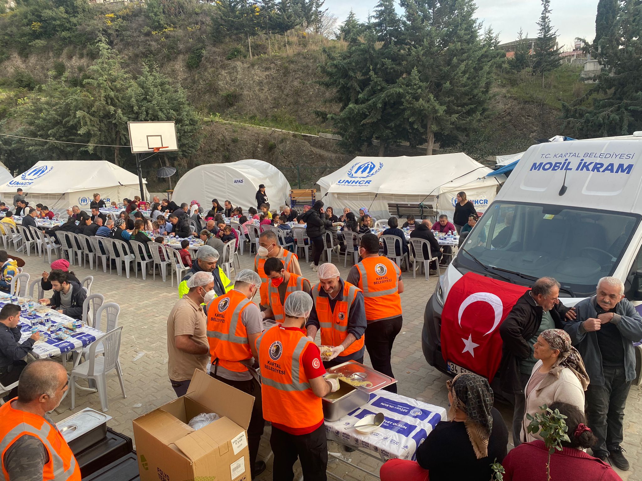 Kartal Belediyesi, 11 ili vuran büyük deprem felaketinin ardından Hatay’da