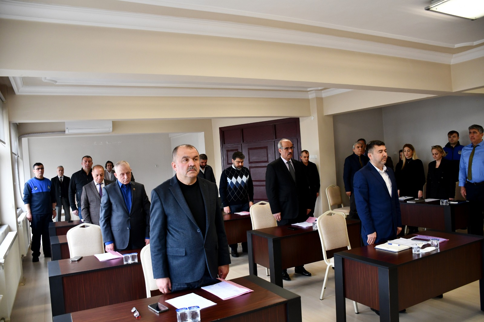 ALAPLI BELEDİYESİ MECLİSİNDE DEPREMLERDE HAYATINI KAYBEDENLER İÇİN SAYGI DURUŞU… Alaplı Belediyesi Mart ayı olağan meclis toplantısında, Kahramanmaraş merkezli, 10