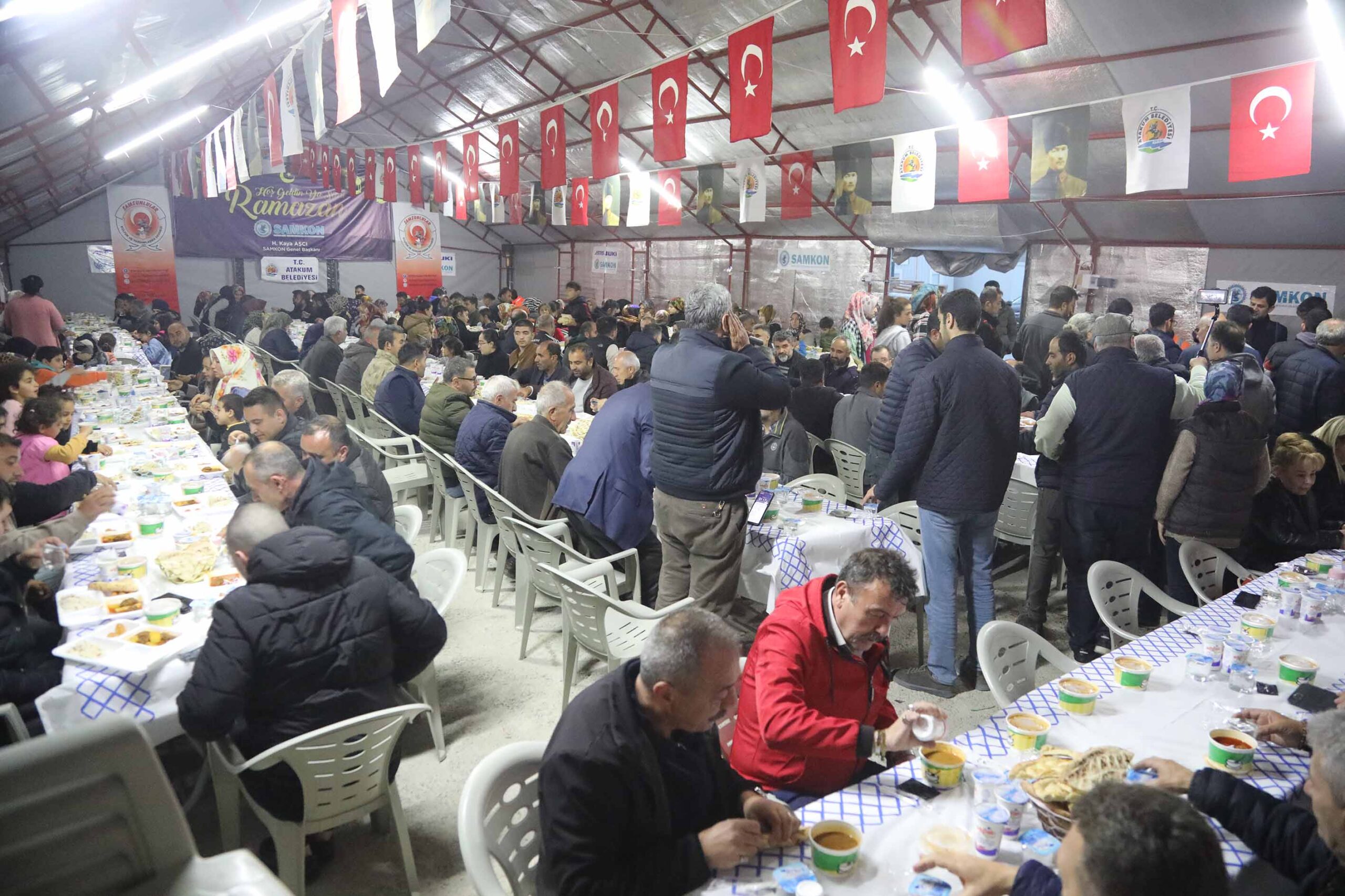 deprem bölgesinde iftar programı  Başkan Deveci:  “Bu acının tarifi yok” 