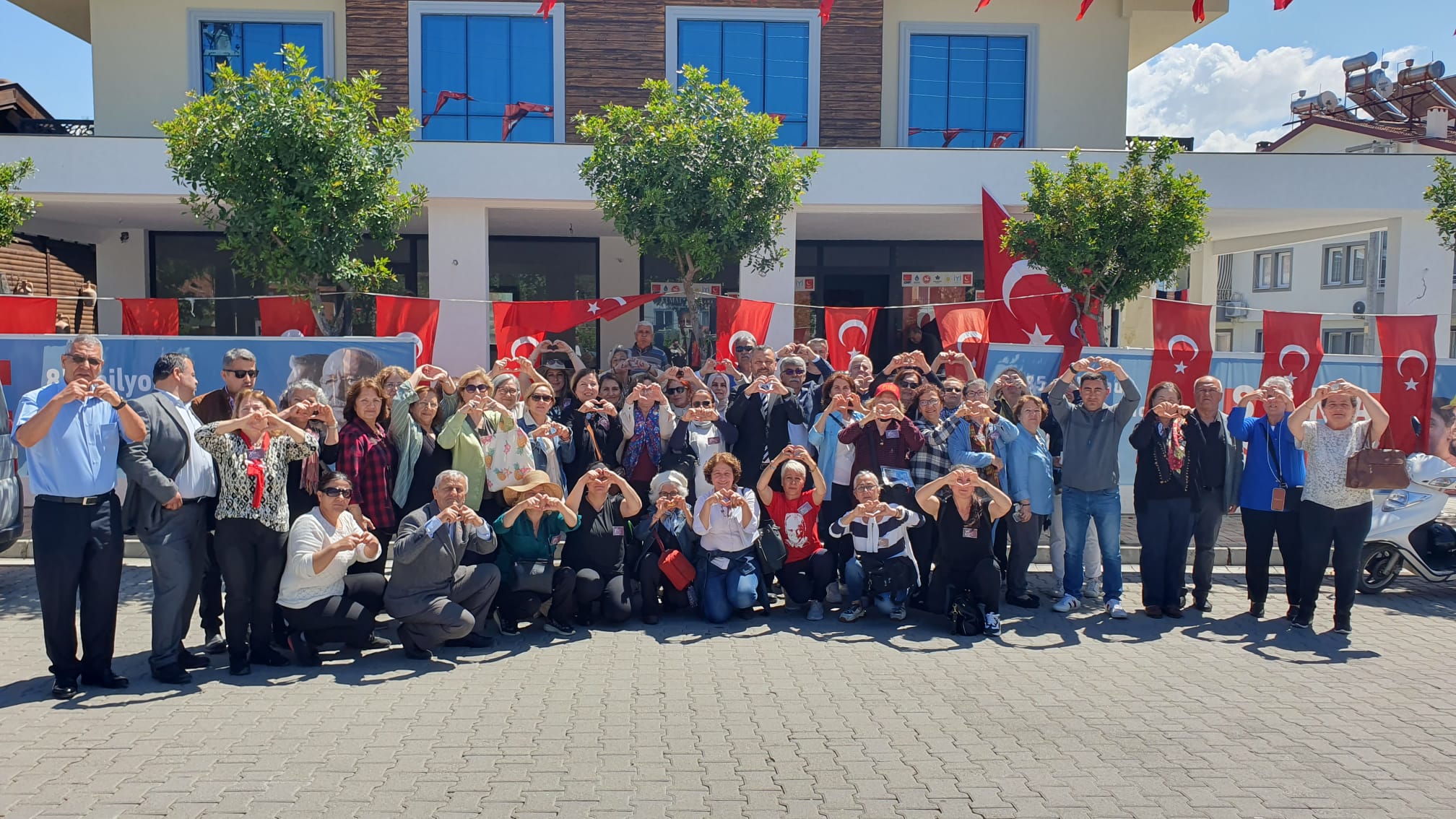 CHP Muğla Milletvekili Burak Erbay, Erzurum’da İstanbul Büyükşehir Belediye Başkanı