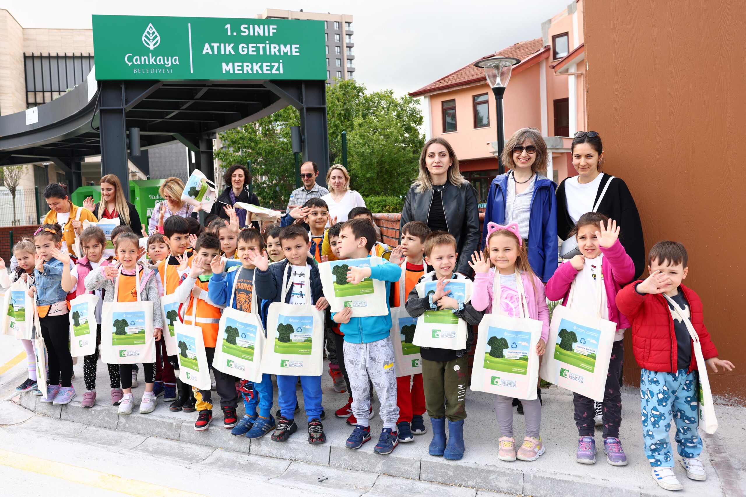 Çankaya Belediyesi çevre bilincini küçük yaşlarda oluşturmak için belediyenin kreşlerinde