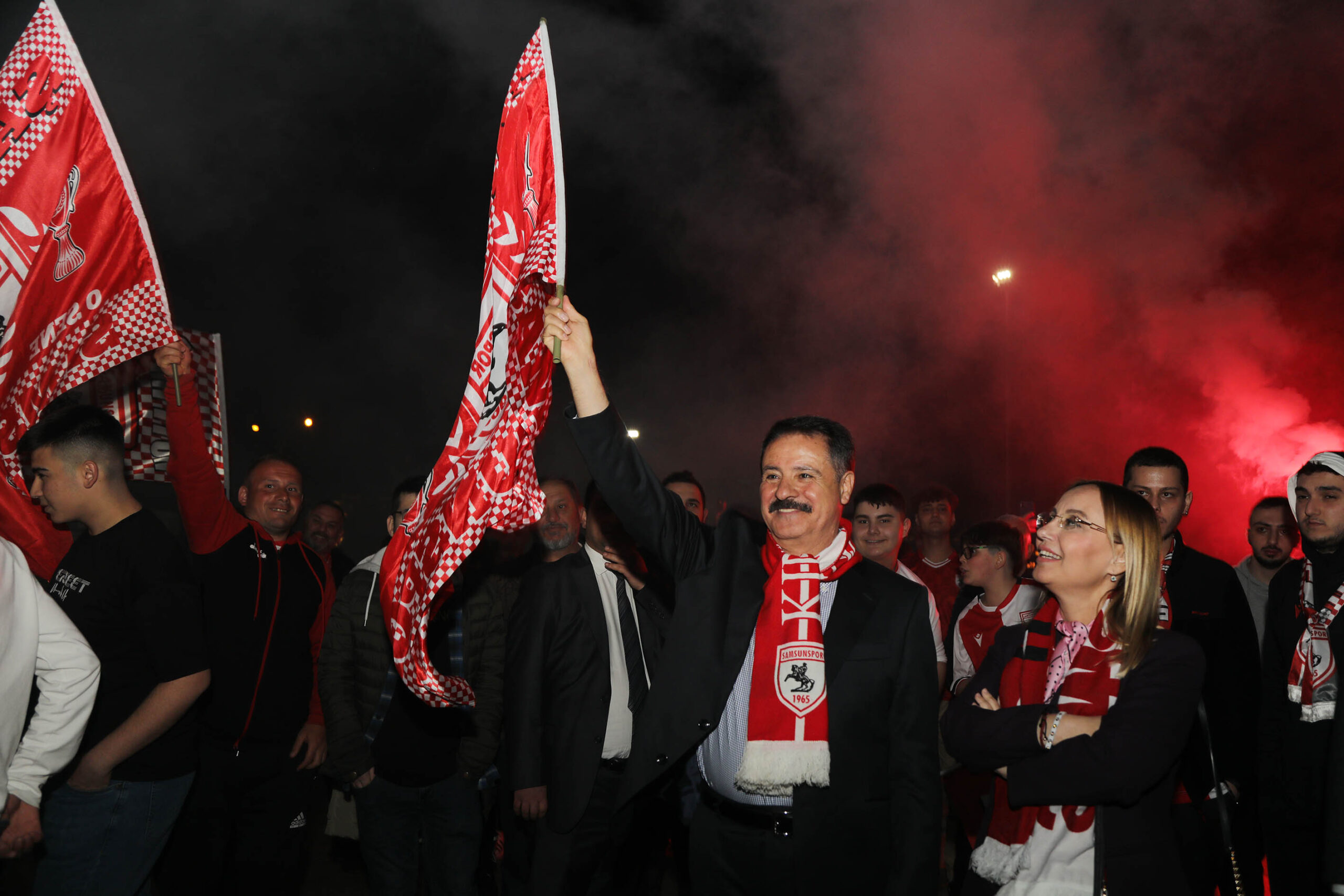 Atakum Belediye Başkanı Av. Cemil Deveci, Süper Lig’e çıkarak şehri