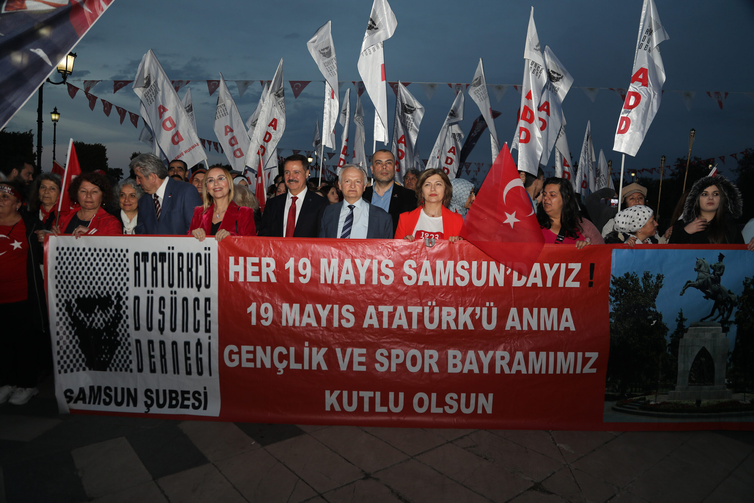 Atakum’da 19 Mayıs Atatürk’ü Anma, Gençlik ve Spor Bayramı coşkusu