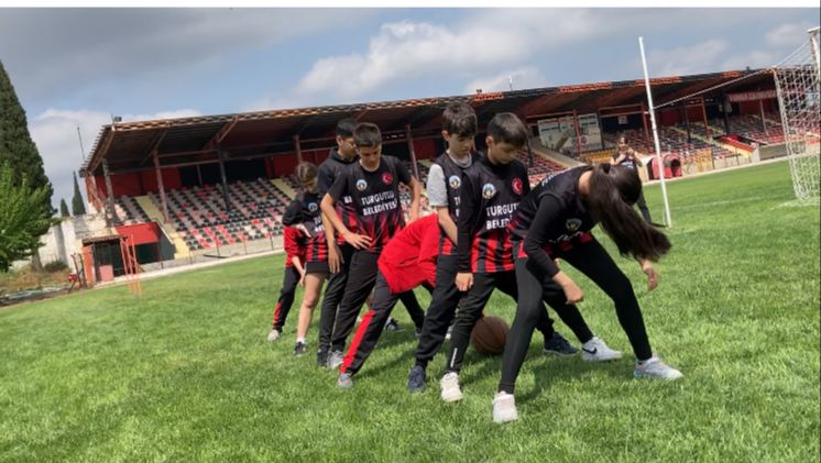 Baharın gelişini müjdeleyen Hıdırellez, Turgutlu Belediyesi Spor Okulu tarafından Yedieylül