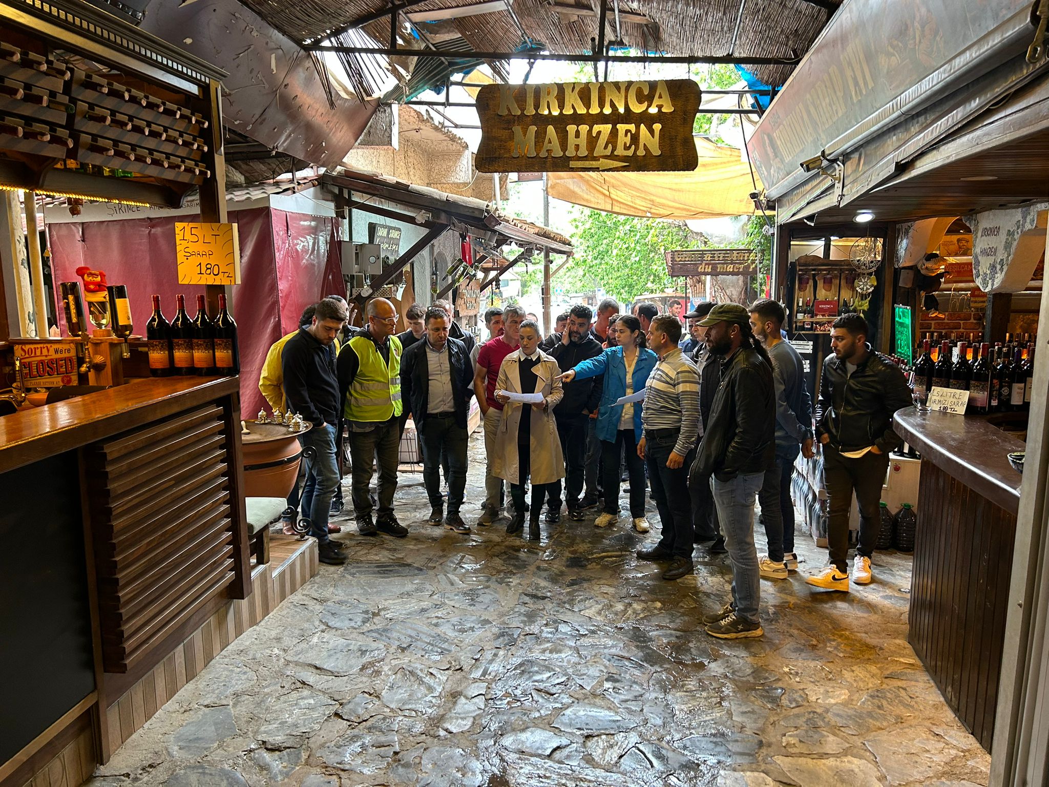 Efes Selçuk’un turistik köyü Şirince’de yerli ve yabancı ziyaretçiler için